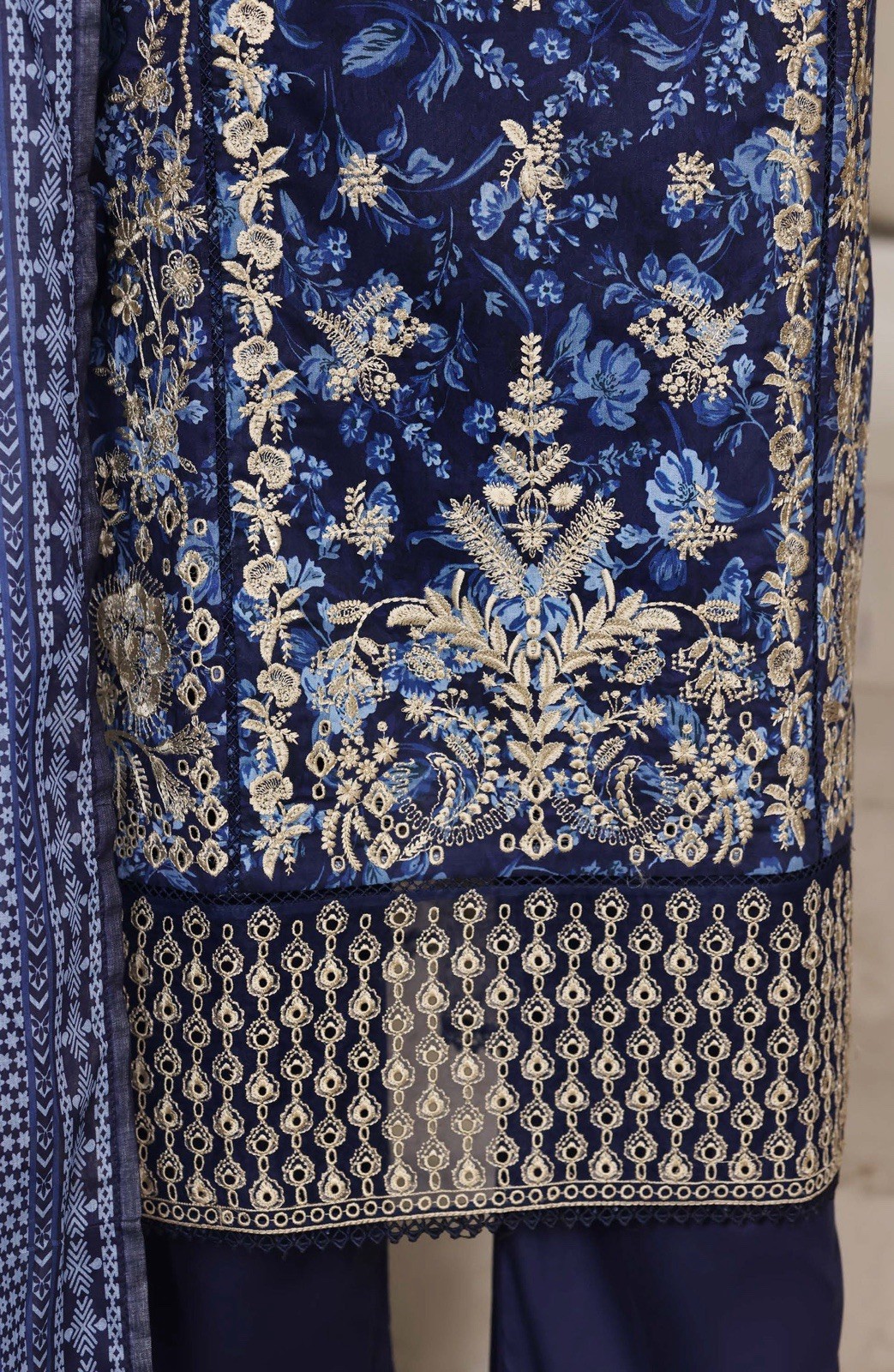 Pakistani Designer Shalwar Kameez