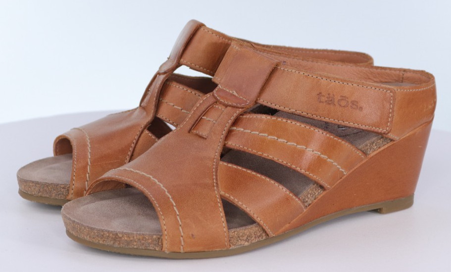 Taos Lydia $120 Women’s Open Toe Wedge Sandals Size 7 M Leather Tan