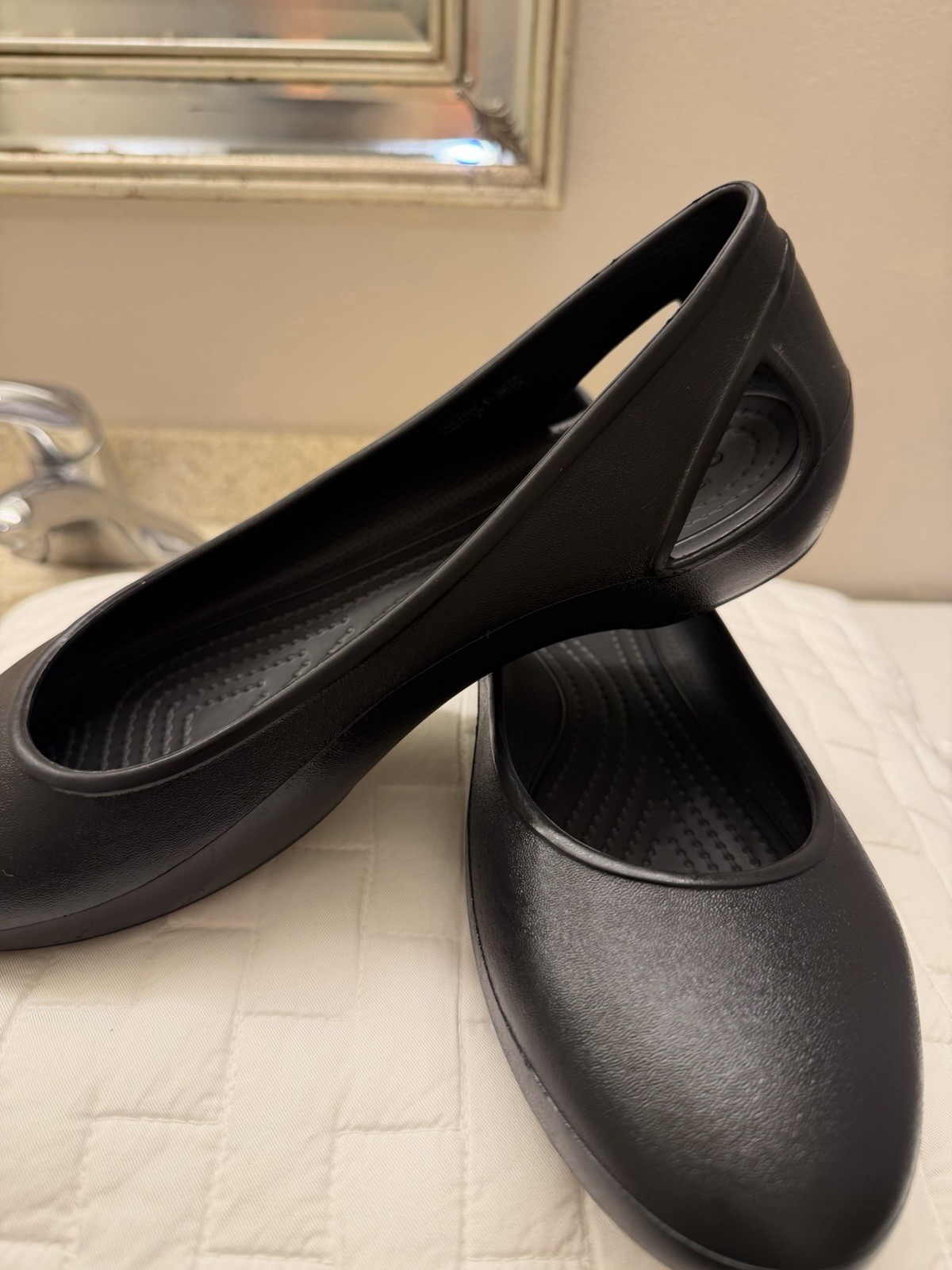 Crocs Sienna Flats Black Slip On Comfort Shoes Women’s Size 10 W10 Comfort