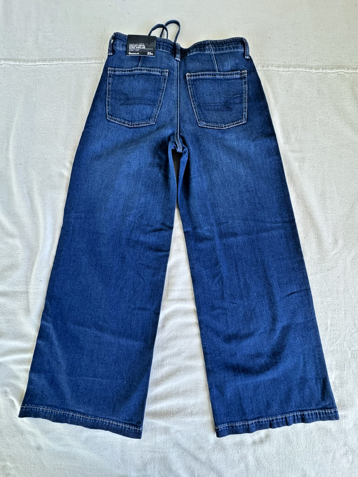 American Eagle Women’s Dreamy Drape Ultra Wide Low Rise Blue Strigid Jeans NWT