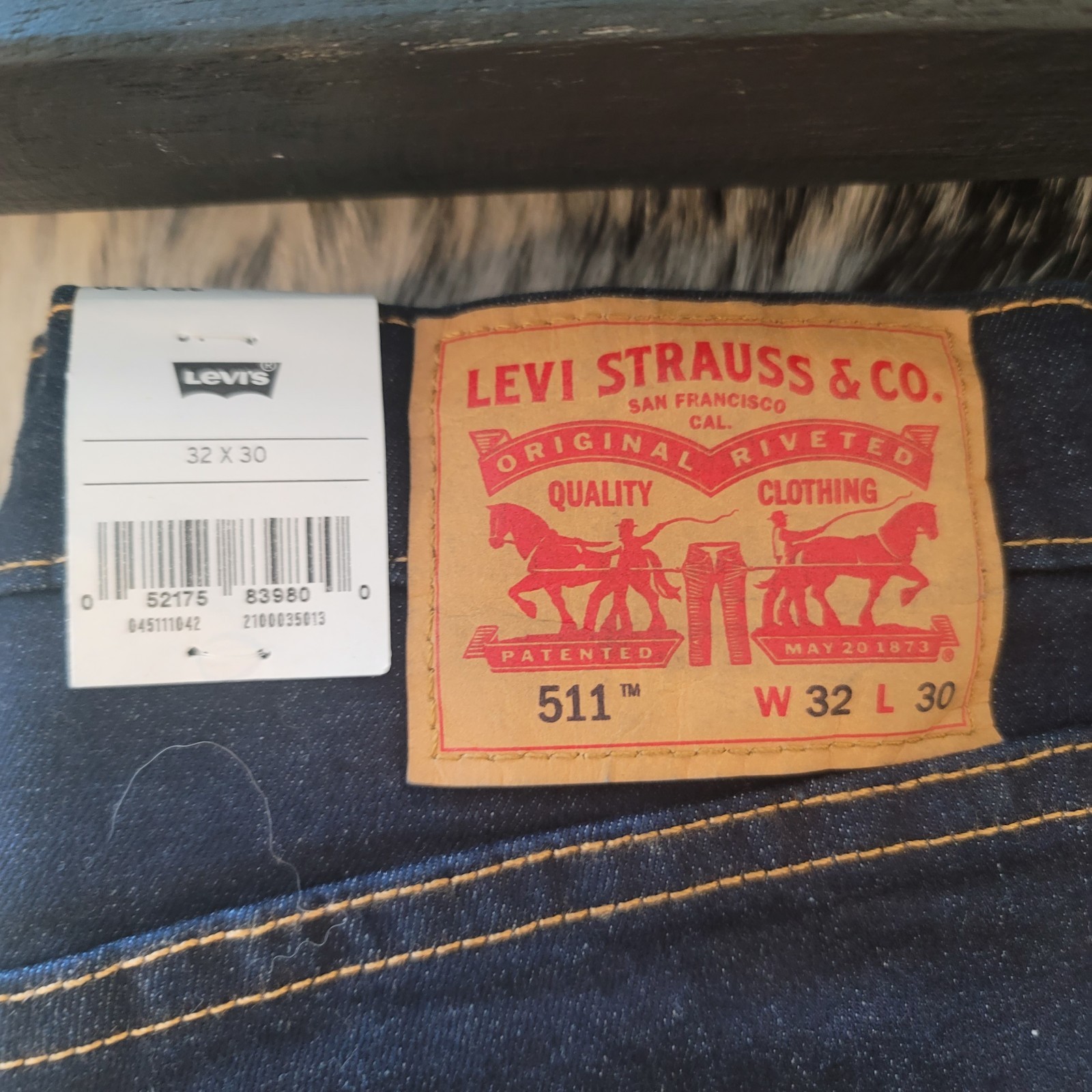 Levi’s Men’s Slim Fit Dark Wash Blue Denim Jeans Mid Rise 5-Pocket