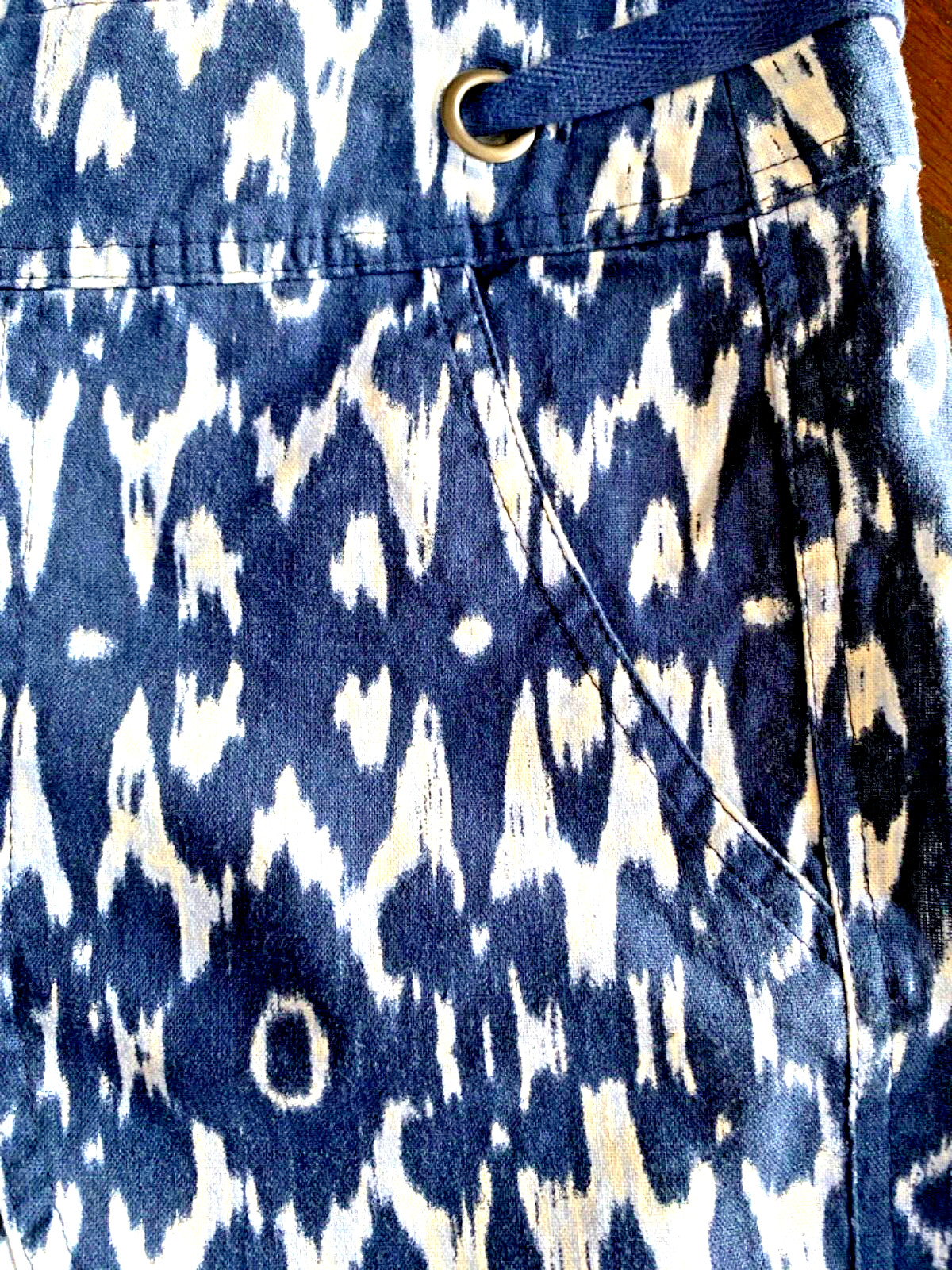 NEW! Freedom Trail by Kyodan Cotton Blend Blue/White Geometric Printed Capri
