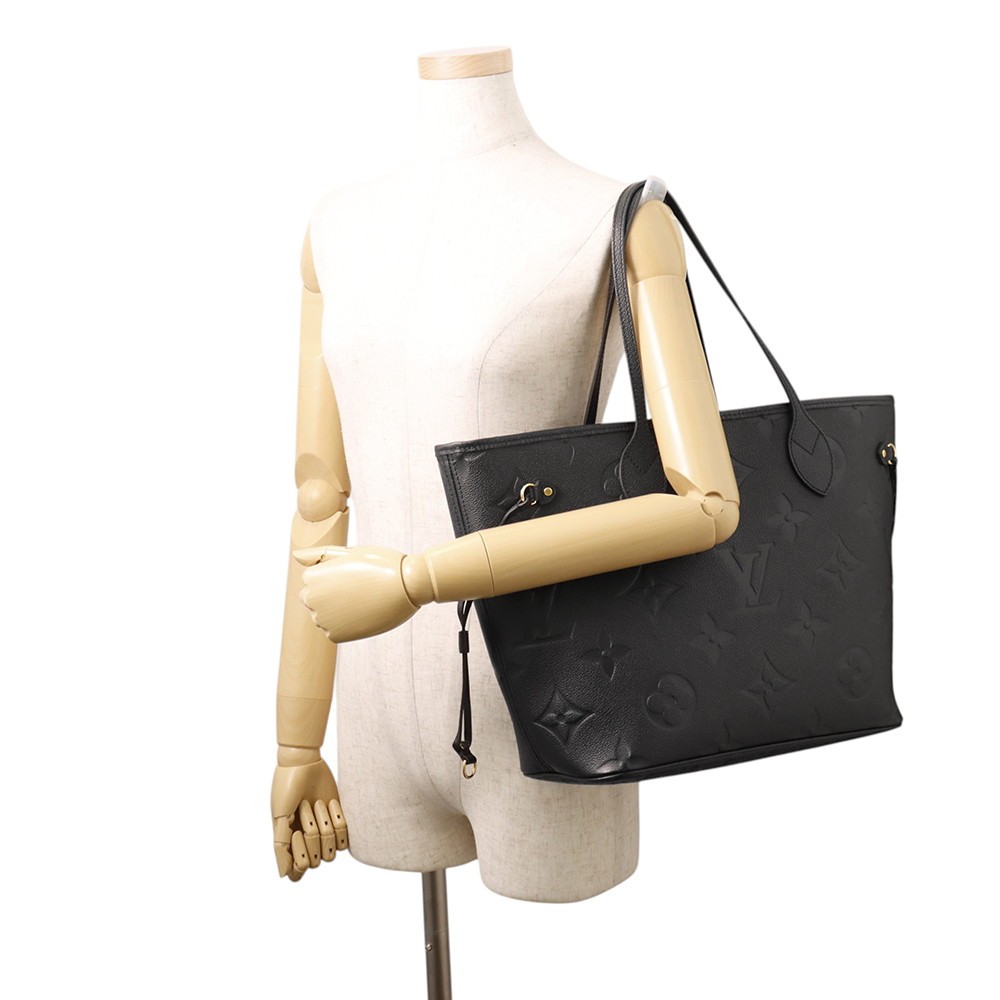 LOUIS VUITTON Neverfull Size MM Monogram Empreinte Leather Noir M45685