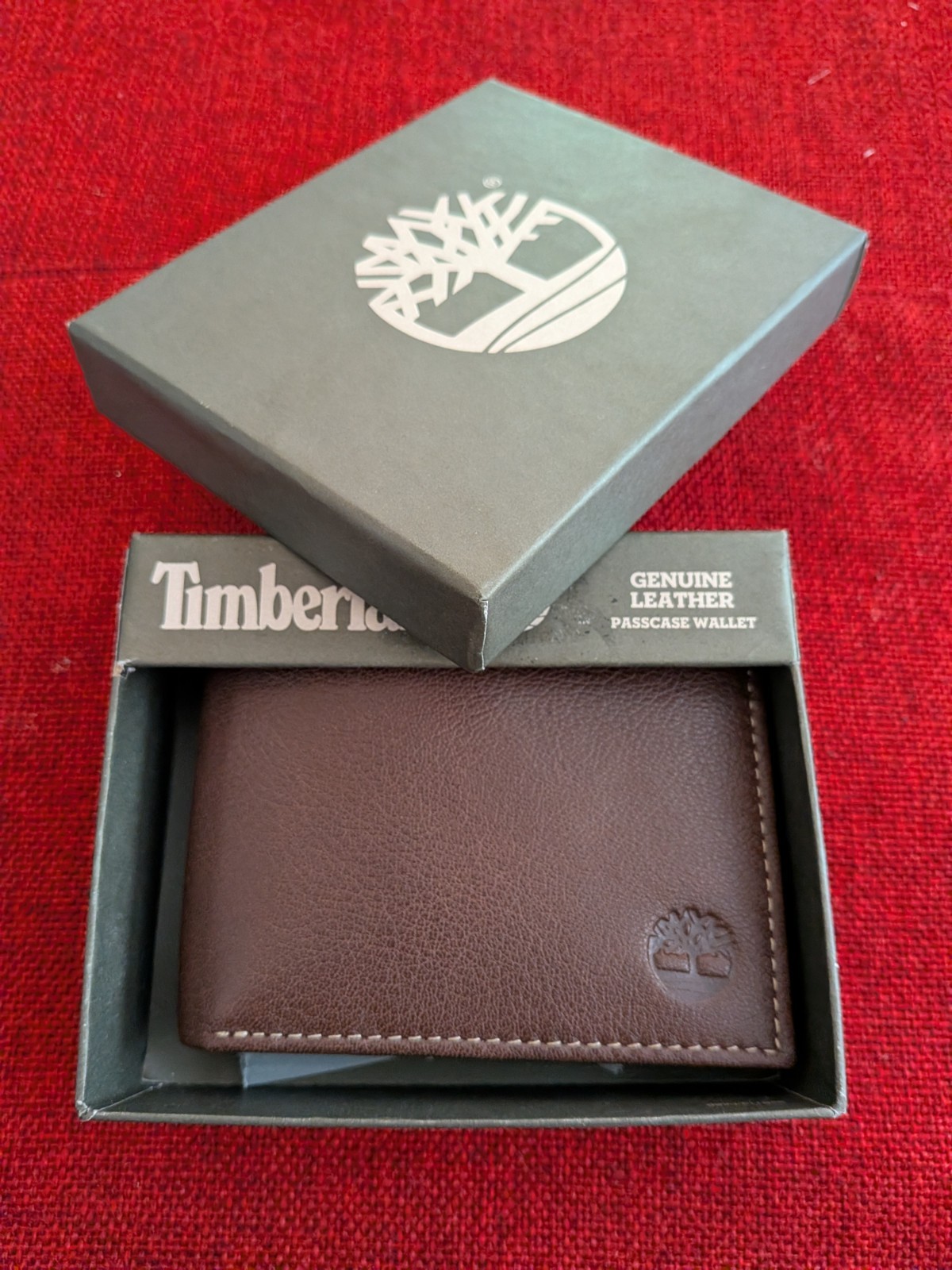 Timberland Men’s Brown w/Accent Stitching Bifold Wallet, ID Window, Logo, New