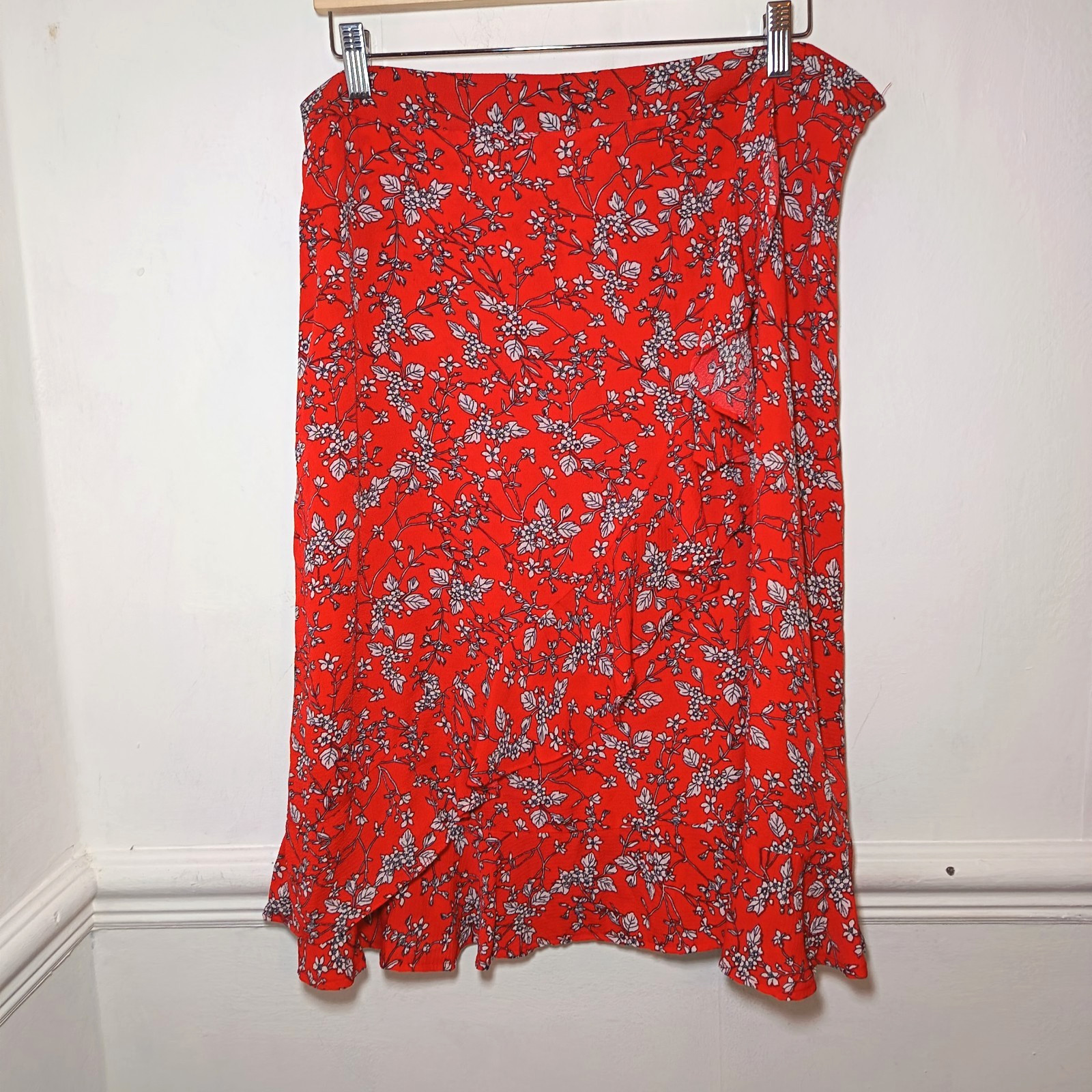Quiz Womens Skirt Red Size UK 16 Faux Wrap Ditsy Floral White Cottagecore Whimsy