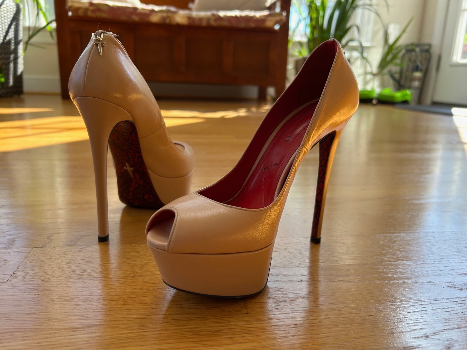 CESARE PACIOTTI Nude Leather Platform Pumps with Logos Size 6 IT 36 Good Cond.