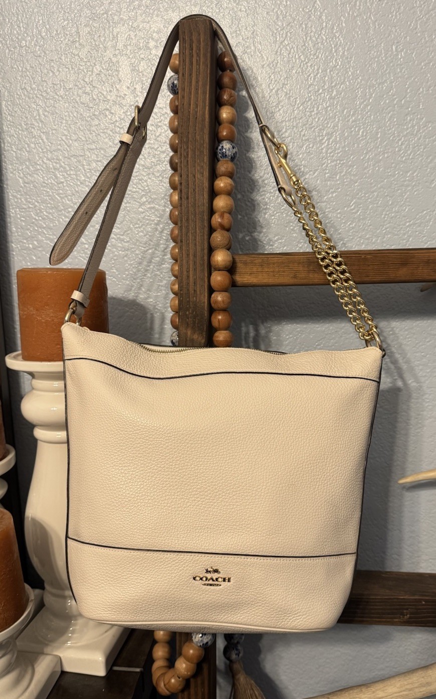 Coach Beige Pebbled Duffle Shoulder Bag Zip Gold Chain Strap Adjustable