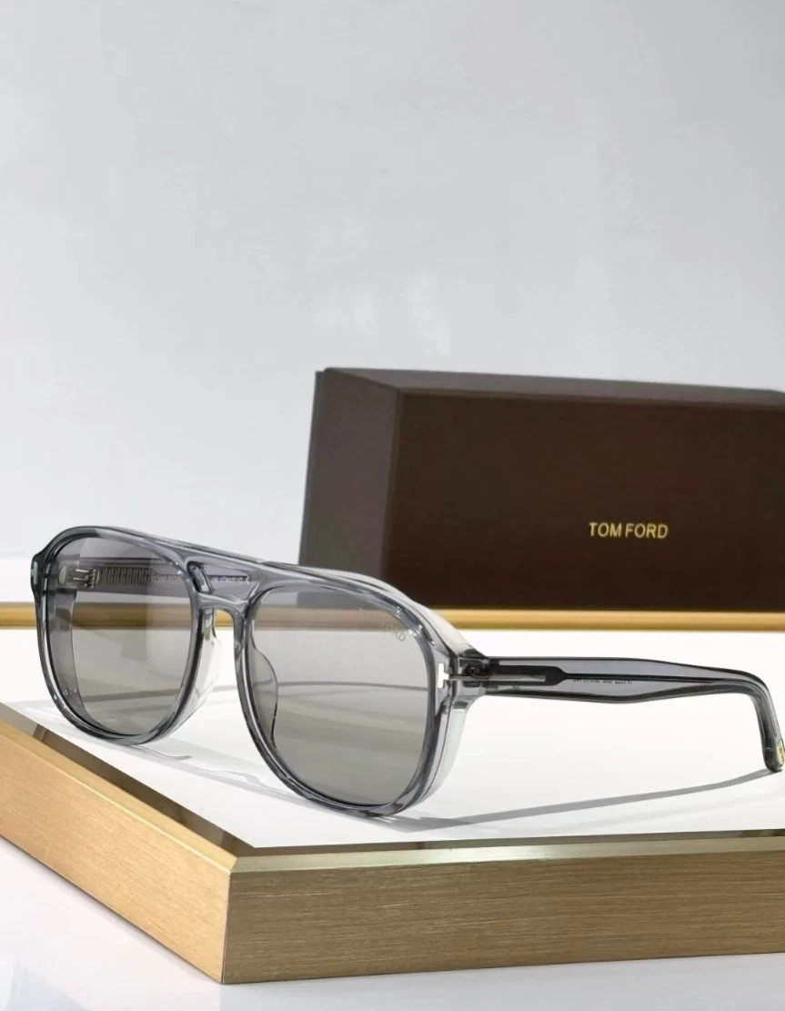 Tom Ford Rosco Sunglasses TF1022 Gray 58-16-140mm With Case New