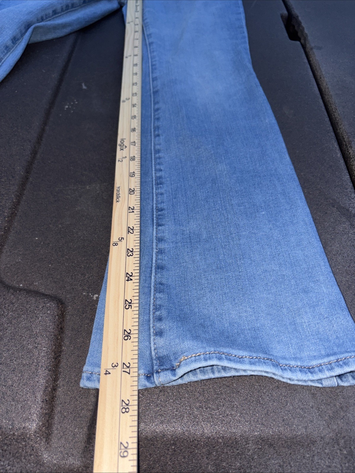 Levi’s 725 High Rise Bootcut Jeans Women’s 28 30 Blue Denim Stretch Medium Wash