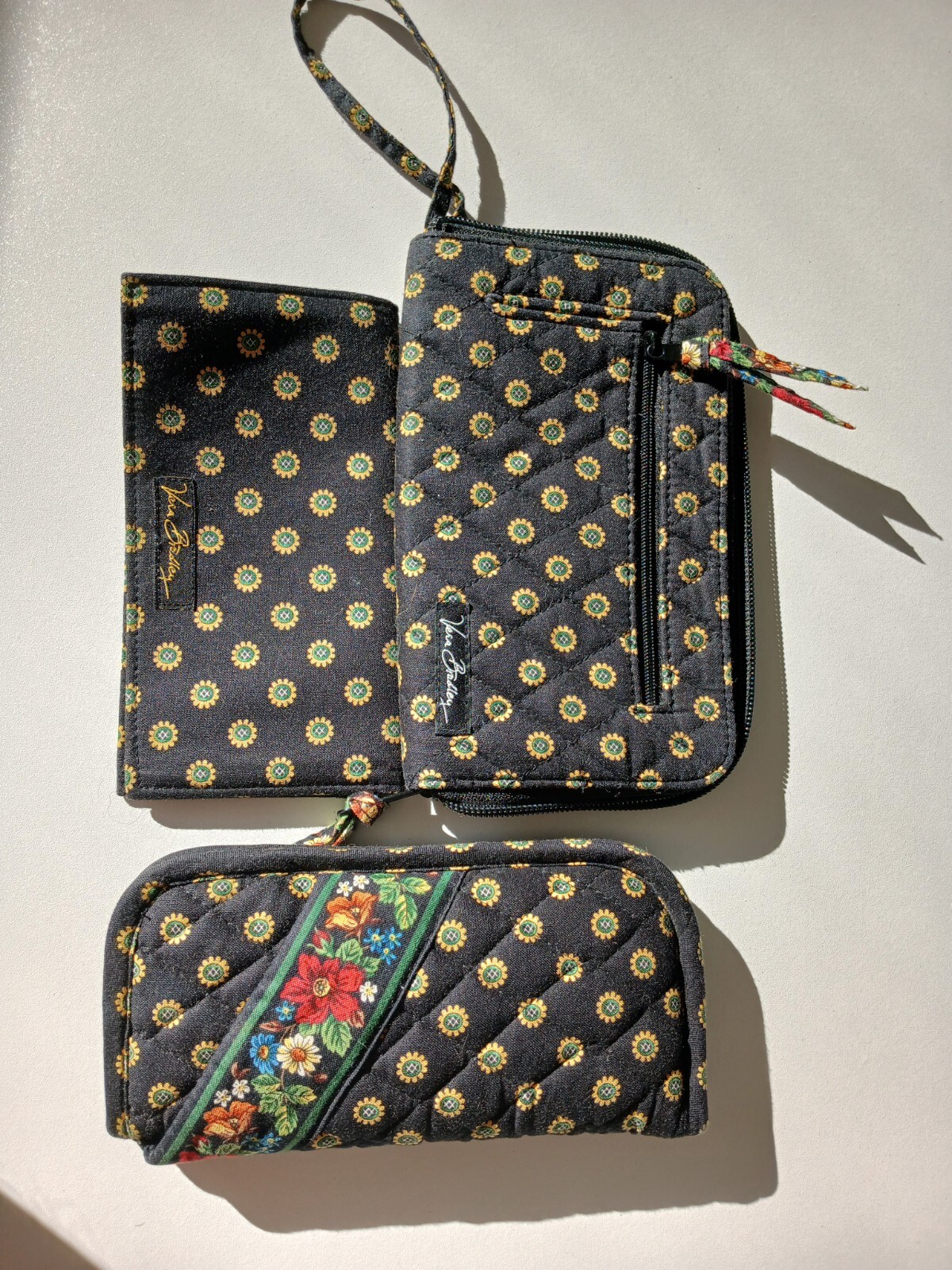 Pre-Owned Vera Bradley Lot 12 Items Wallet Bag Backpack Visor Sunglass Holder