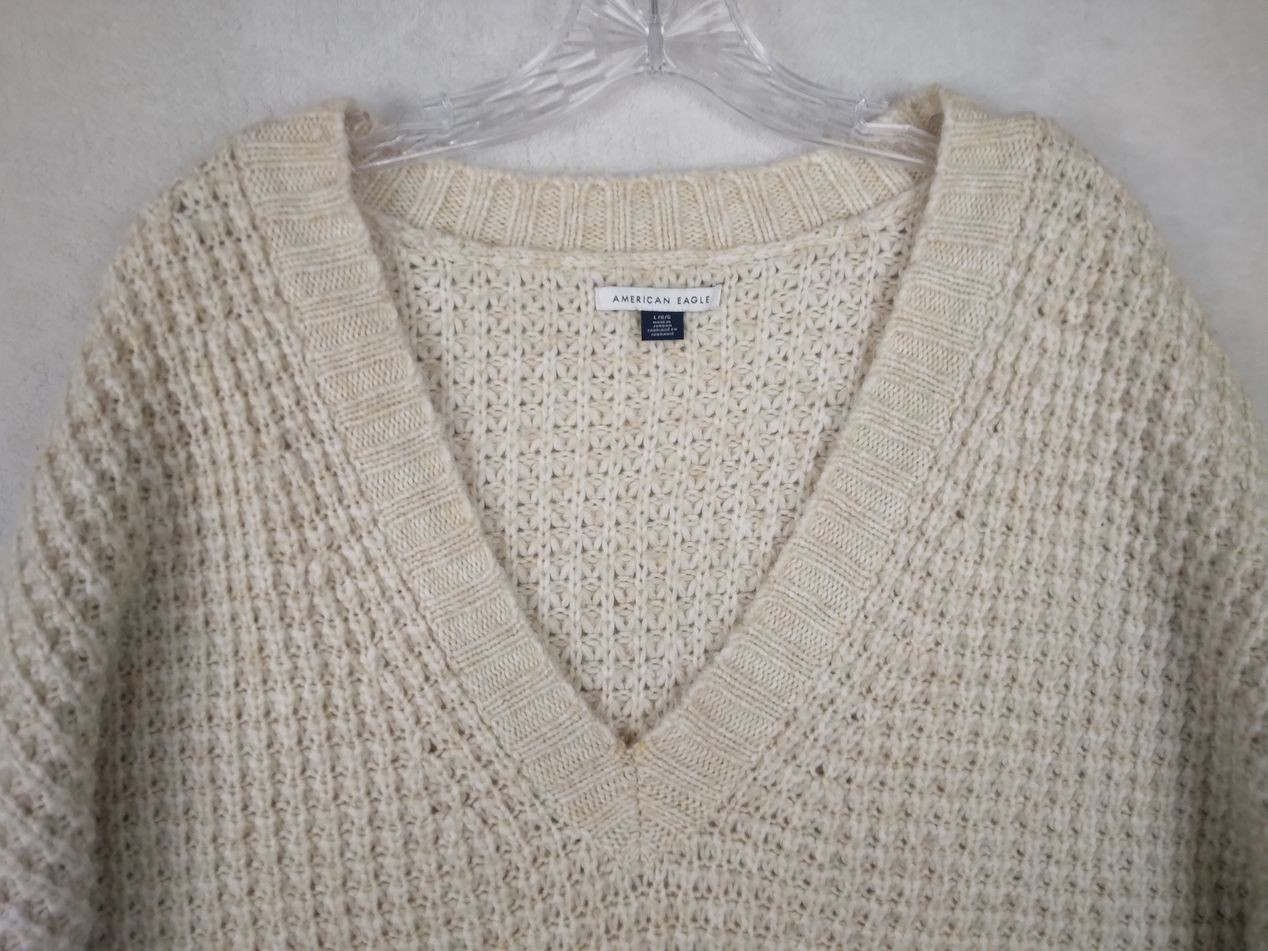 American Eagle Women’s Large Ivory V-Neck Chunky Knit Acrylic Blend Sweater