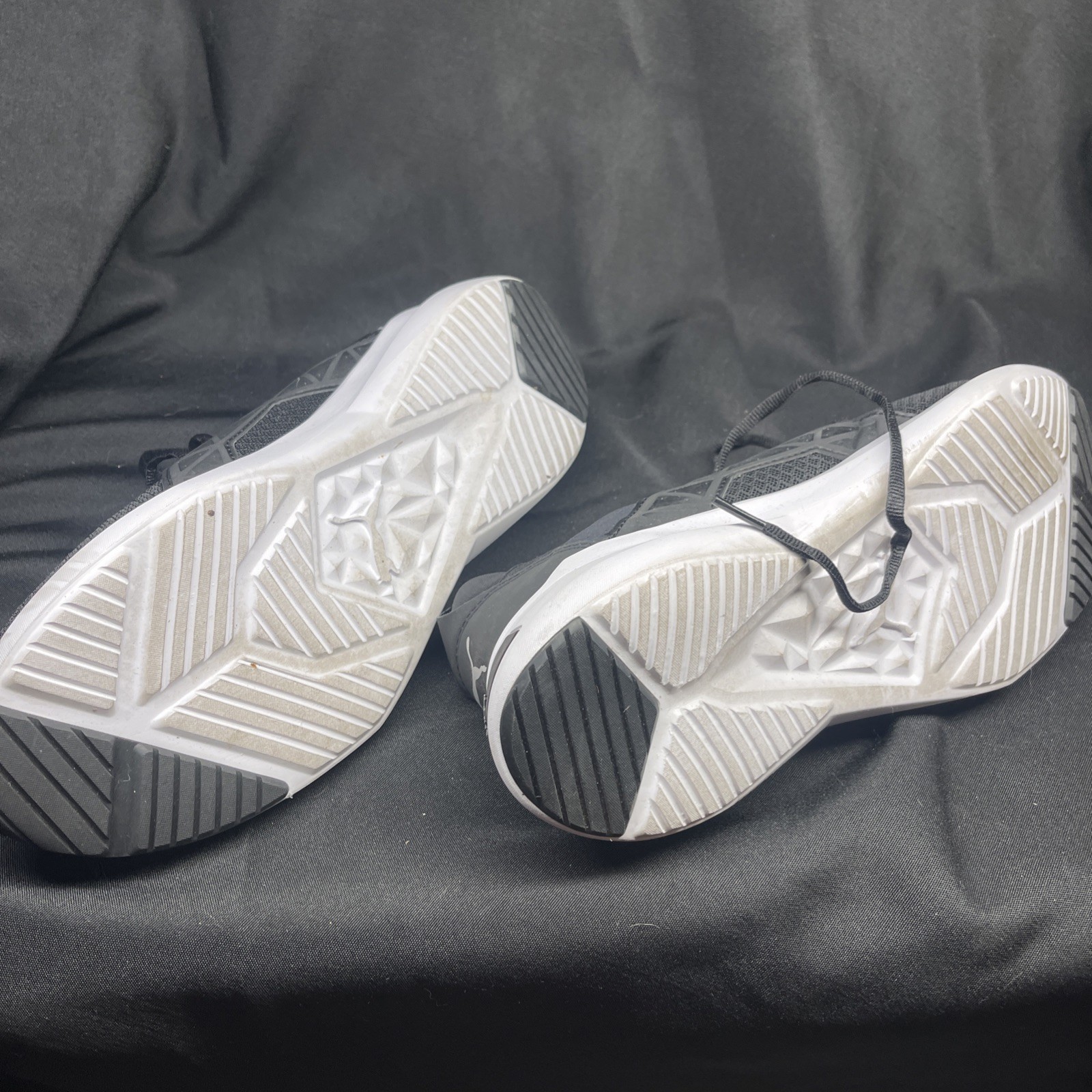 Puma Womens Softride Enzo NXT 195235-01 Black Lace Up Running Shoes Size 8.5