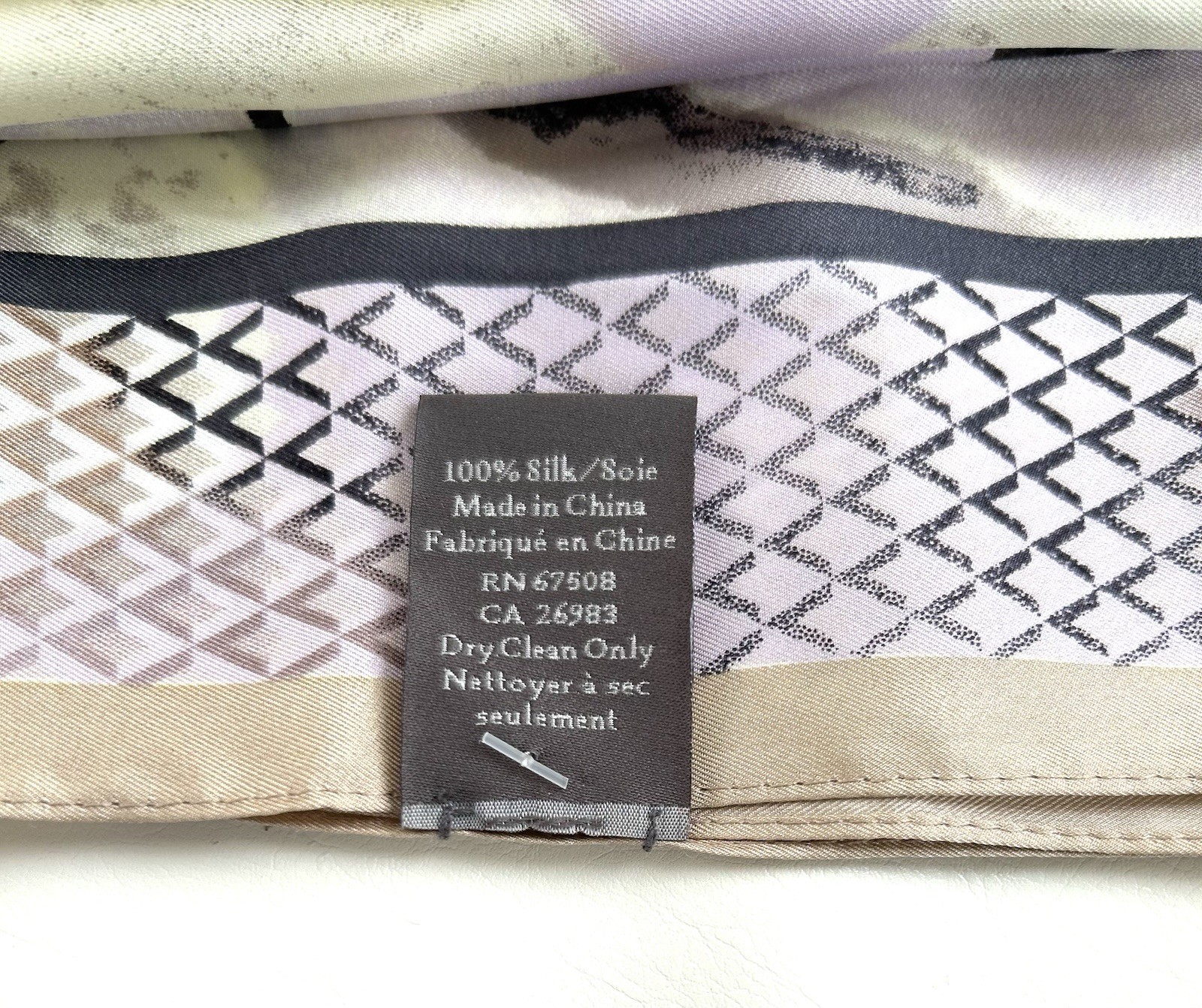 Vince Camuto Lavender Beige Black Silk Scarf NWOT 34 x 64 Inches