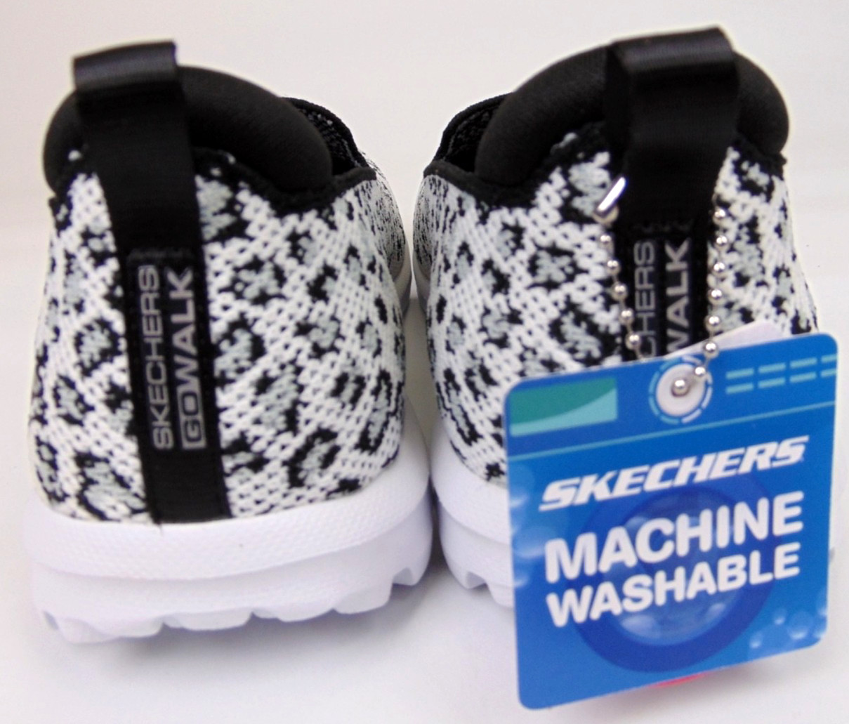 NEW Skechers GOwalk Stretch Fit Comfort Shoes Women’s Size 8.0 M, Gray Sneakers