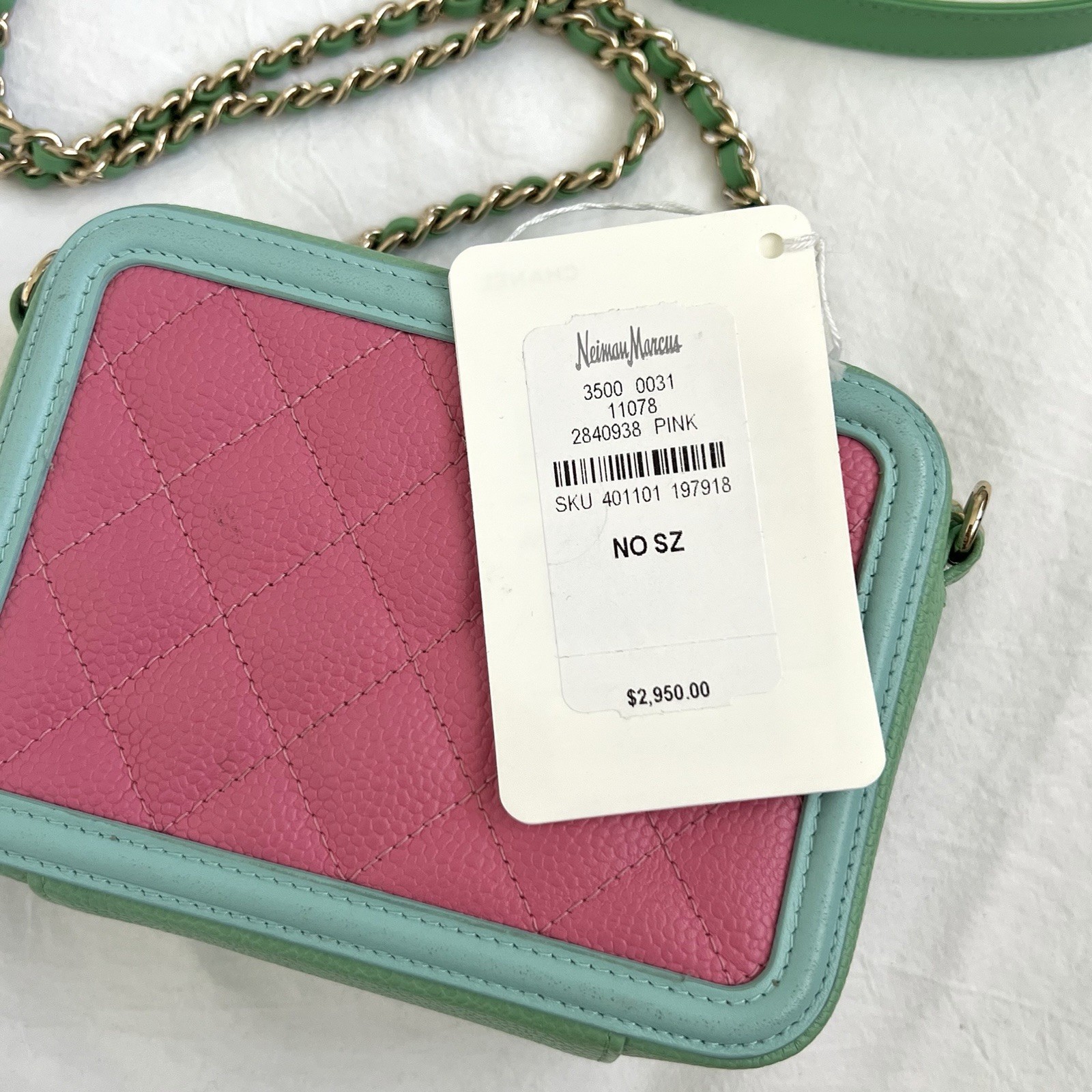 CHANEL Quilted Leather Crossbody Bag Pink with Gold Chain and CC Logo