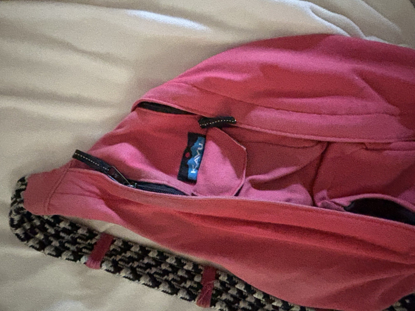 KAVU Rope Sling Bag Hot Pink Large 19in Used