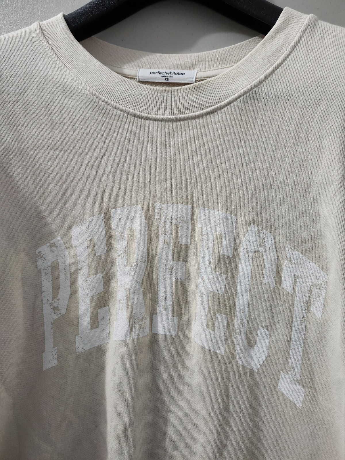 Perfect White Tee Sweatshirt Womens XS Ivory Oversize Pullover Perfect Spellout