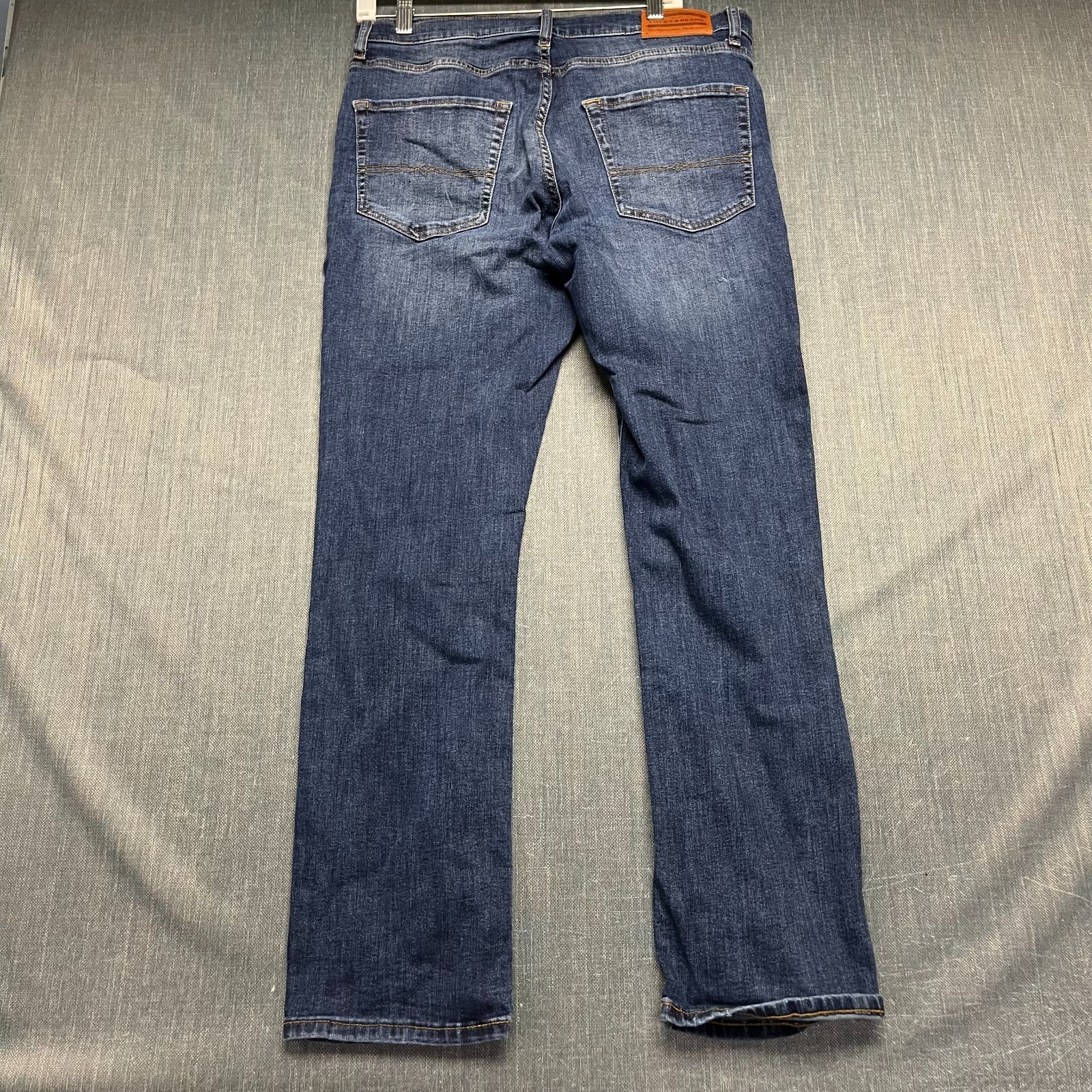 Lucky Brand 223 Men’s Jeans Size 32×32 Blue Denim Dark Wash Straight-Leg