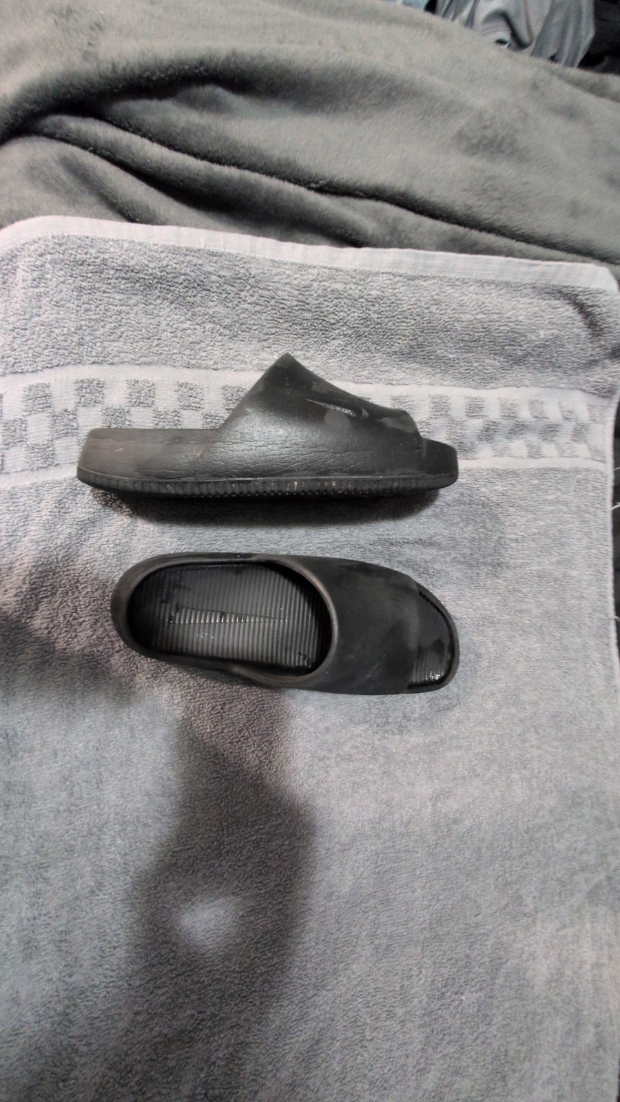 Nike Men’s Black Slide Sandals Slip On Solid Rubber Open Toe US 12