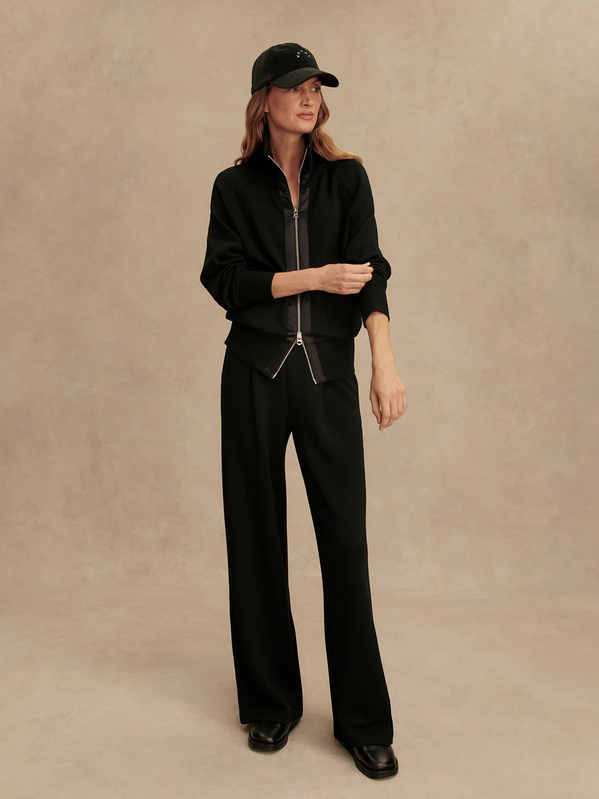 🧡*NWT*Varley Roxbury Zip-Through DoubleSoft® Fabric Women’s Size S – Black $178