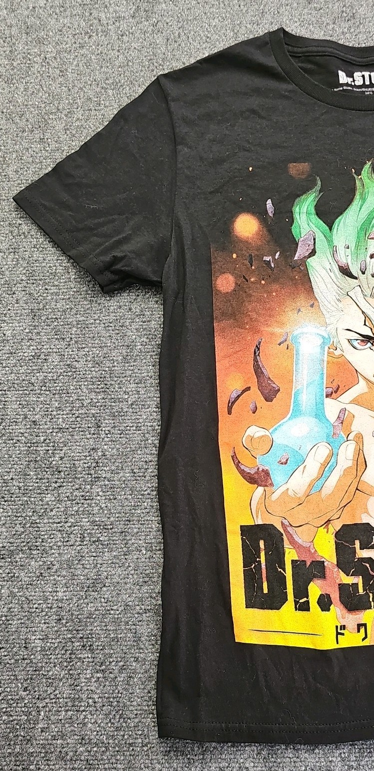 Dr.Stone Adult T-Shirt – Senku Ishigami Hoilding Beaker