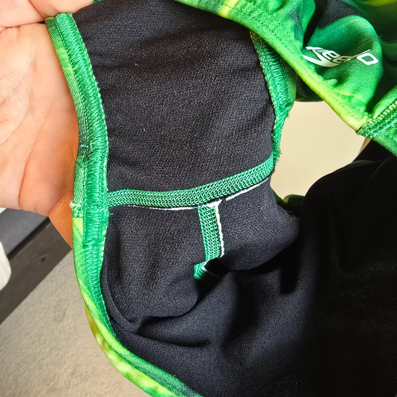 SPEEDO PERFORMANCE Train 2 SWIMSUIT GREEN SIZE 36 NEW