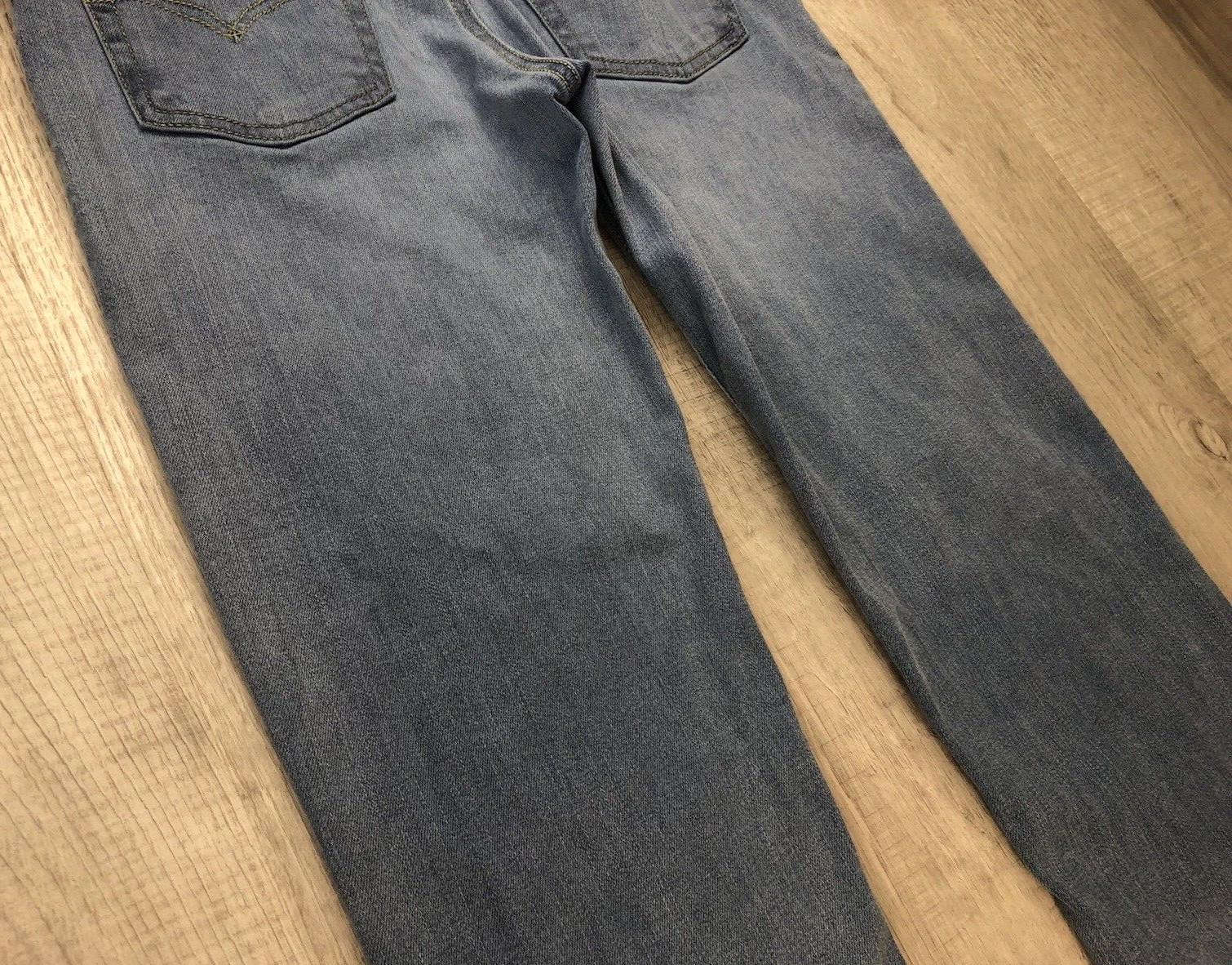 Levi’s 514 Jeans Lite Blue Denim Womens Tag Size 14 Reg W27xL29 (Actual 26.5×28)