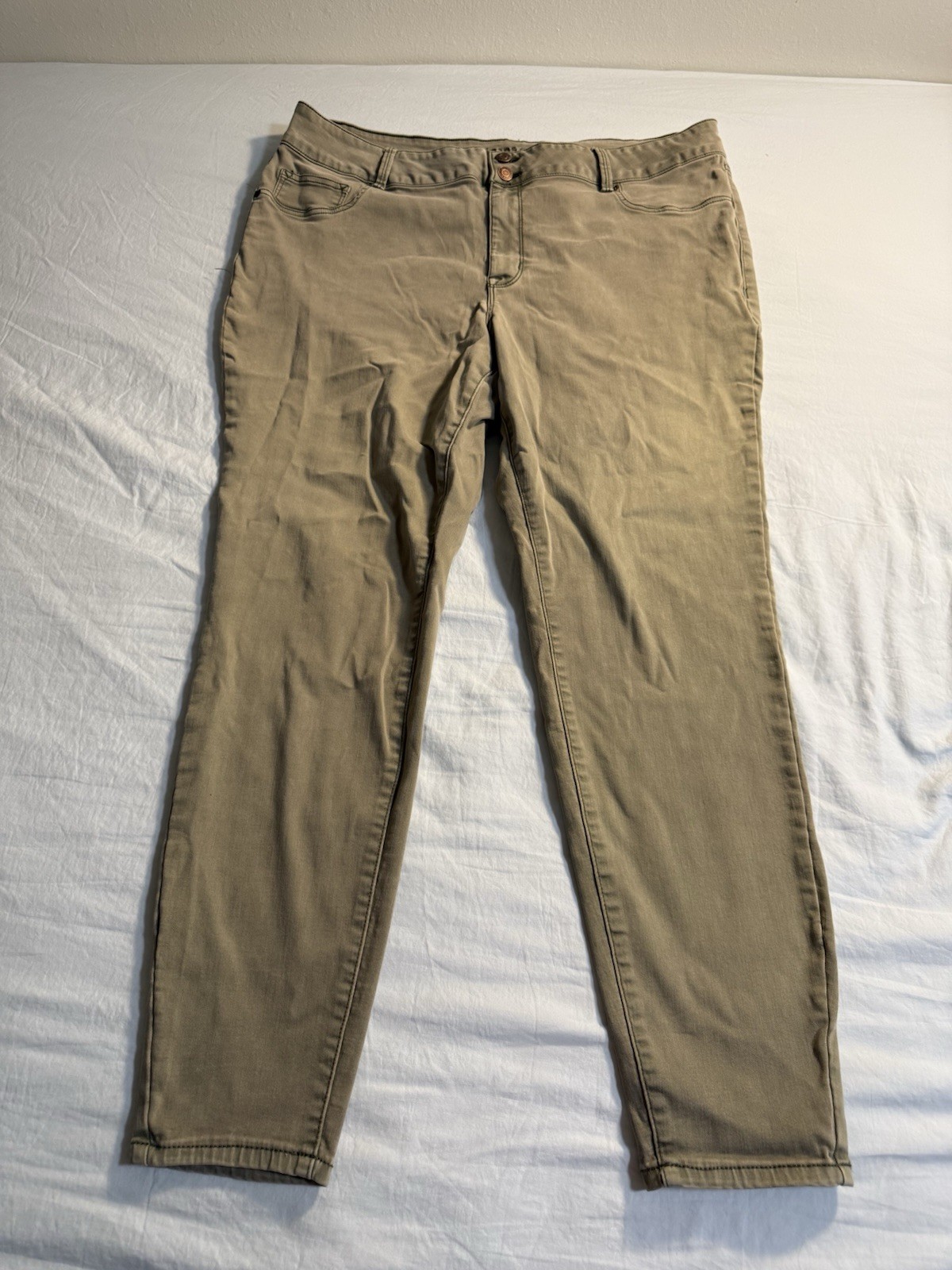 Maurice High Rise Jeans In A 20W In Sage
