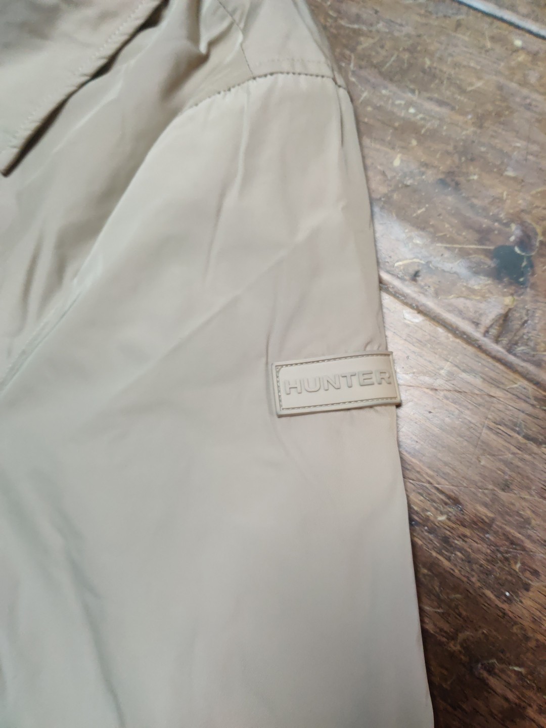 Hunter Ladies’ Rubberized Waterproof Rain Jacket MSRP $200 C23