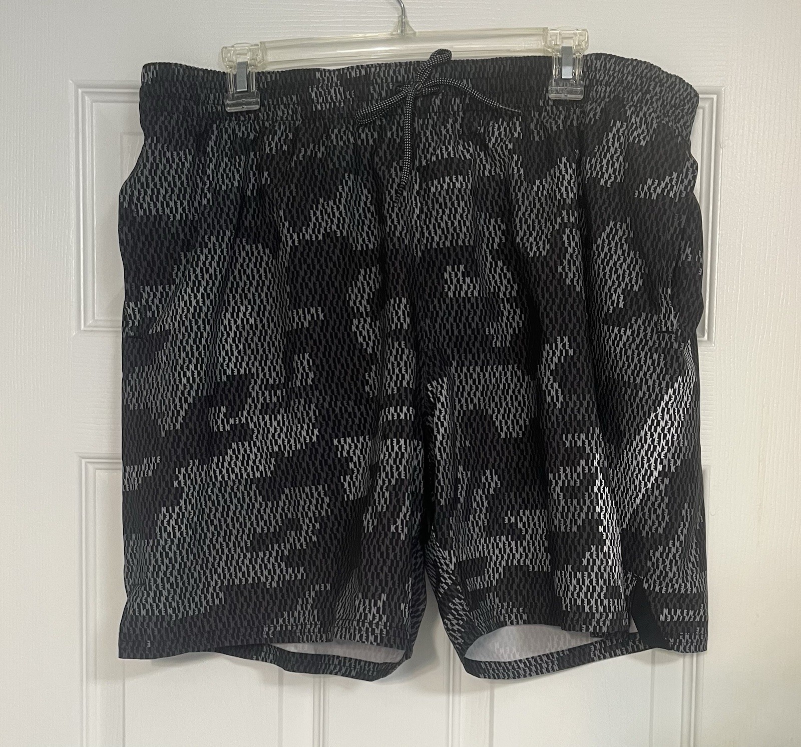 Nike Digi Camo Mens Swim Trunks Size XXL Worn Once