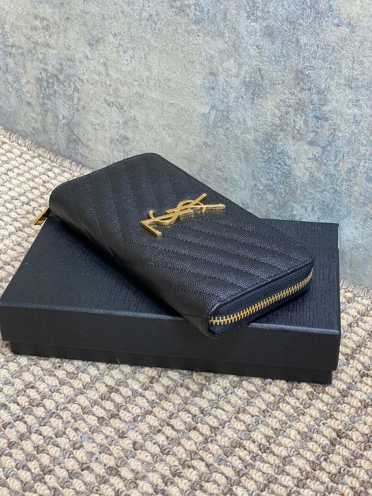 Saint Laurent Cassandre Matelassé Zip Around Long Wallet | 19cm × 9.5cm × 2.5cm