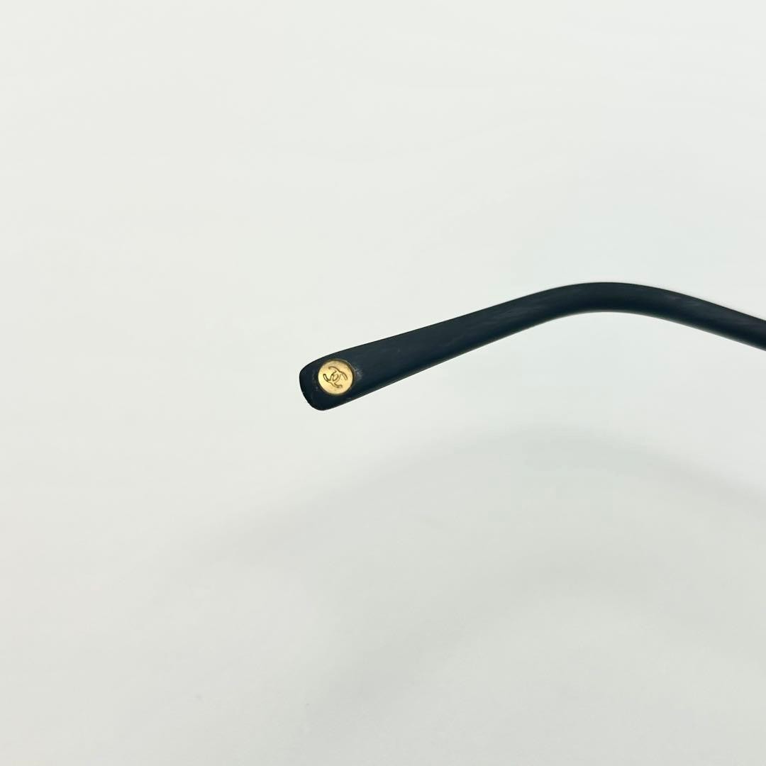 CHANEL 2072 Matelassé Sunglasses Rimless Two-Point Design lightweight appearance