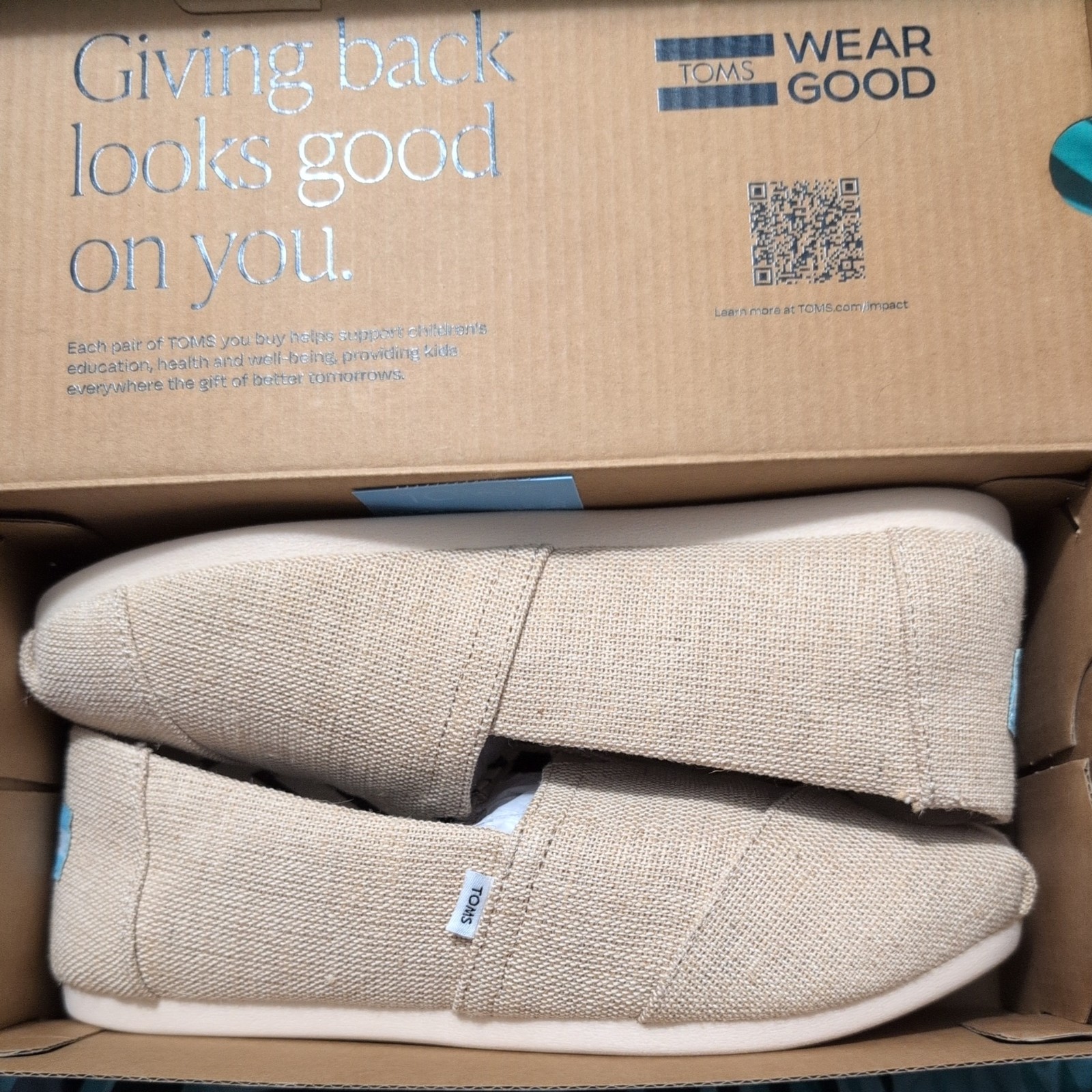 TOMS Women’s alpargata classic size 8 beige. Brand new in box!