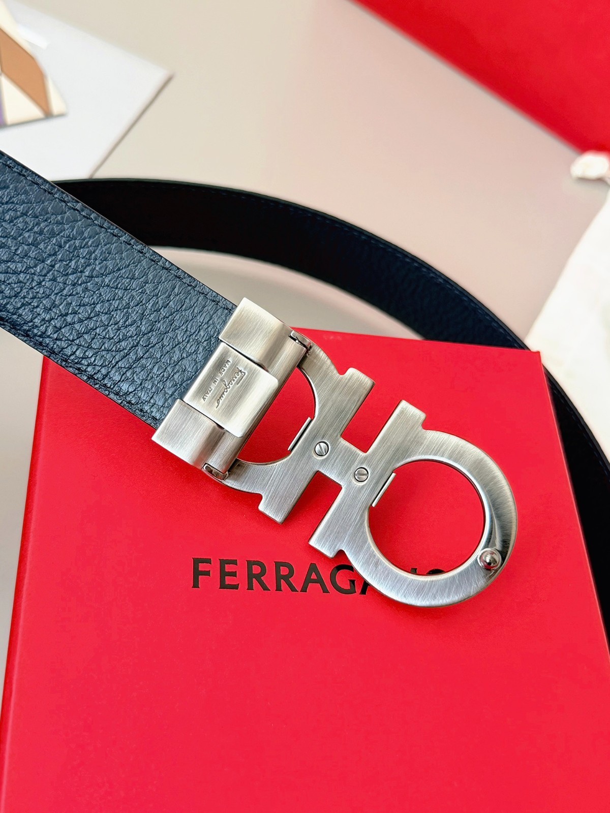 Salvatore Ferragamo Gancini Leather Belt 3.5cm Reversible Adjustable Luxury