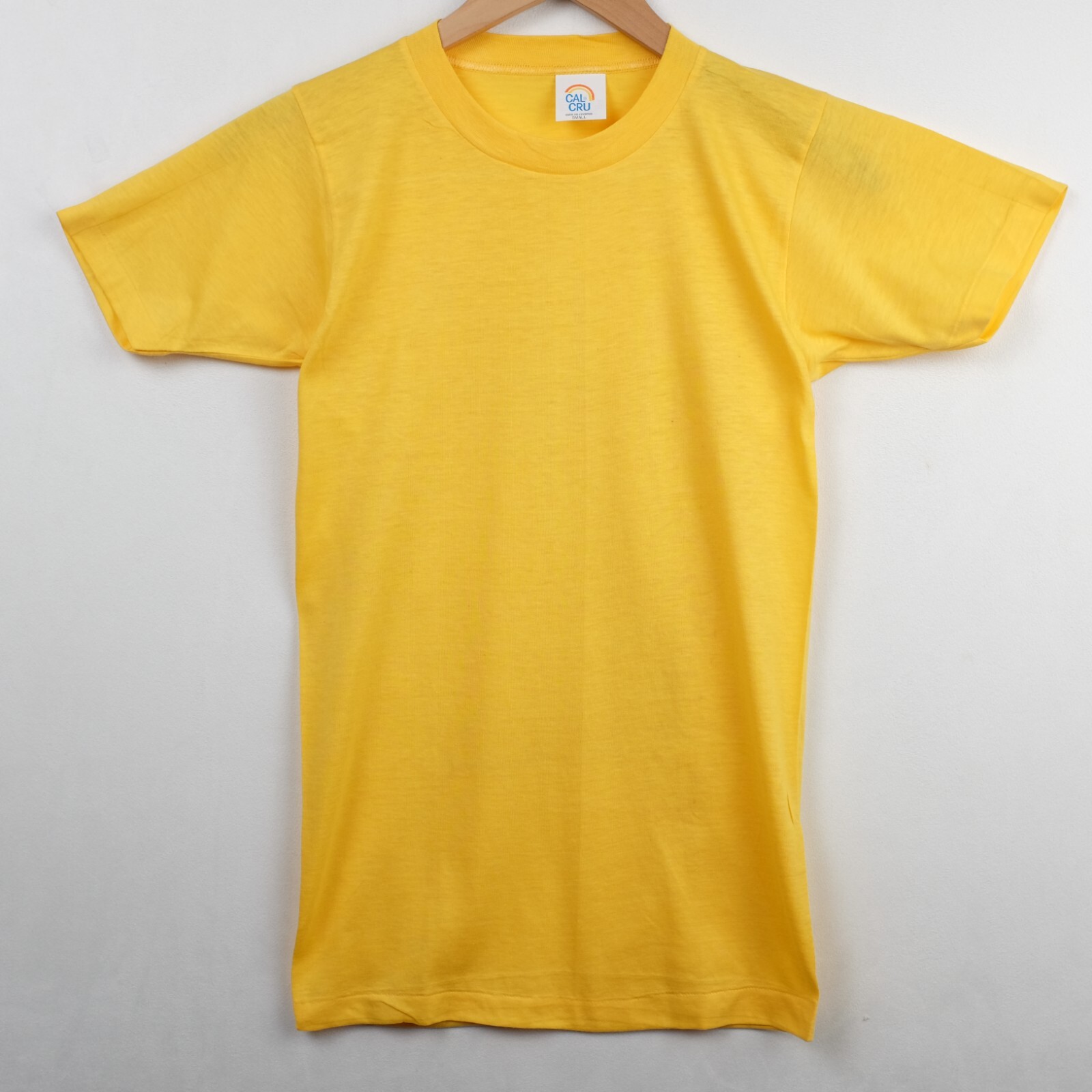 Vintage Cal Cru Adult Small Gold Short Sleeve T-Shirt