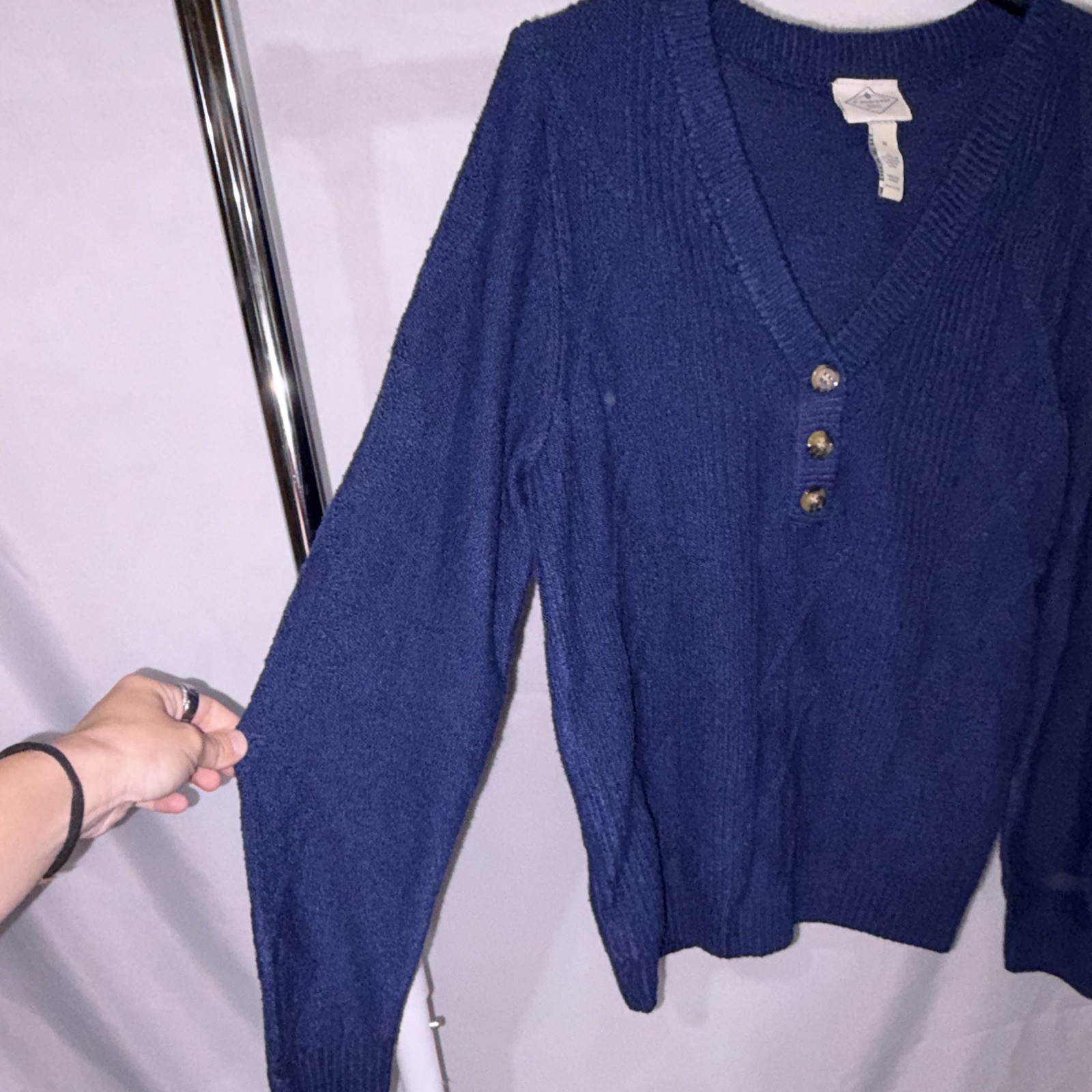 St. John’s Bay Women’s Blue Solid Knit V-Neck Button Pullover Sweater M