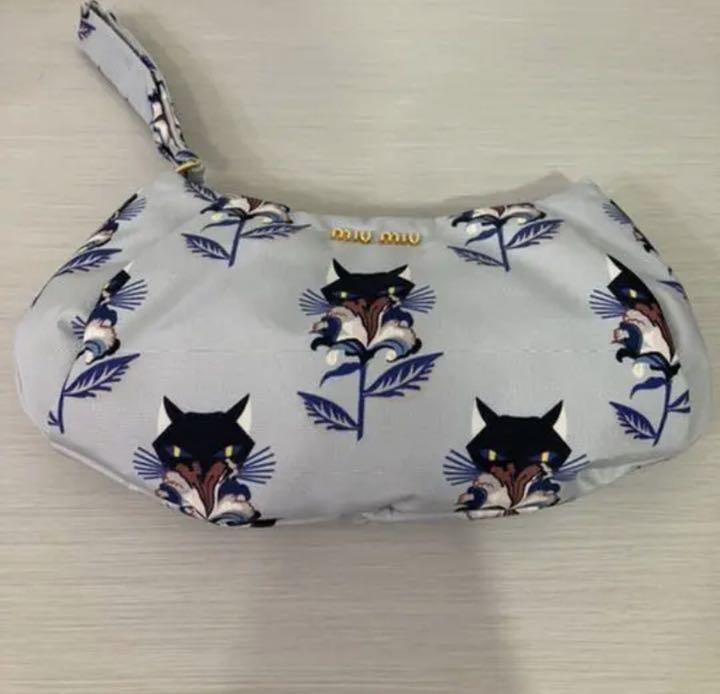 miumiu pouch 10.6 inch 46