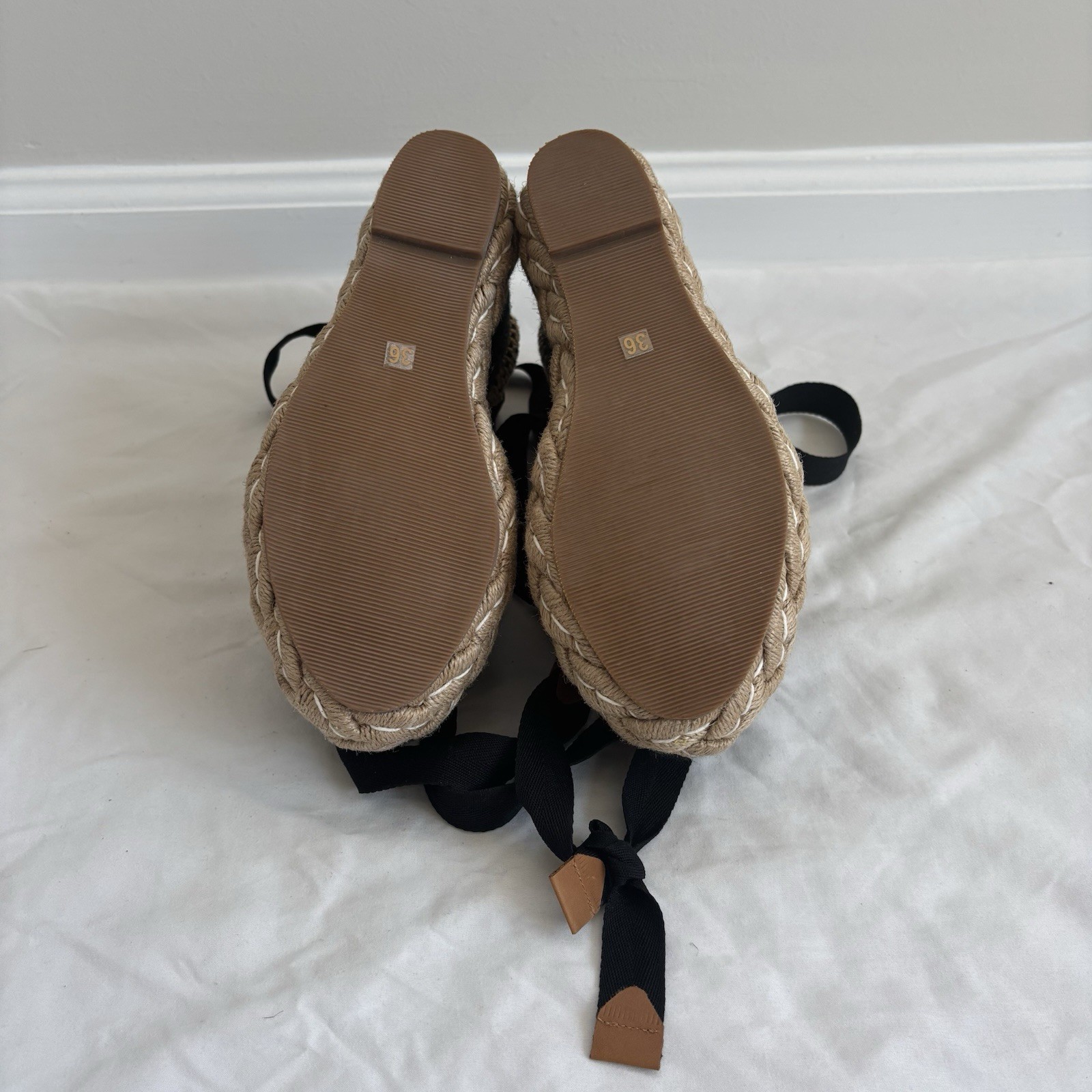 Chic Chelle Women’s Black Wedge Espadrille Sandals Ankle Wrap Tie EU 36