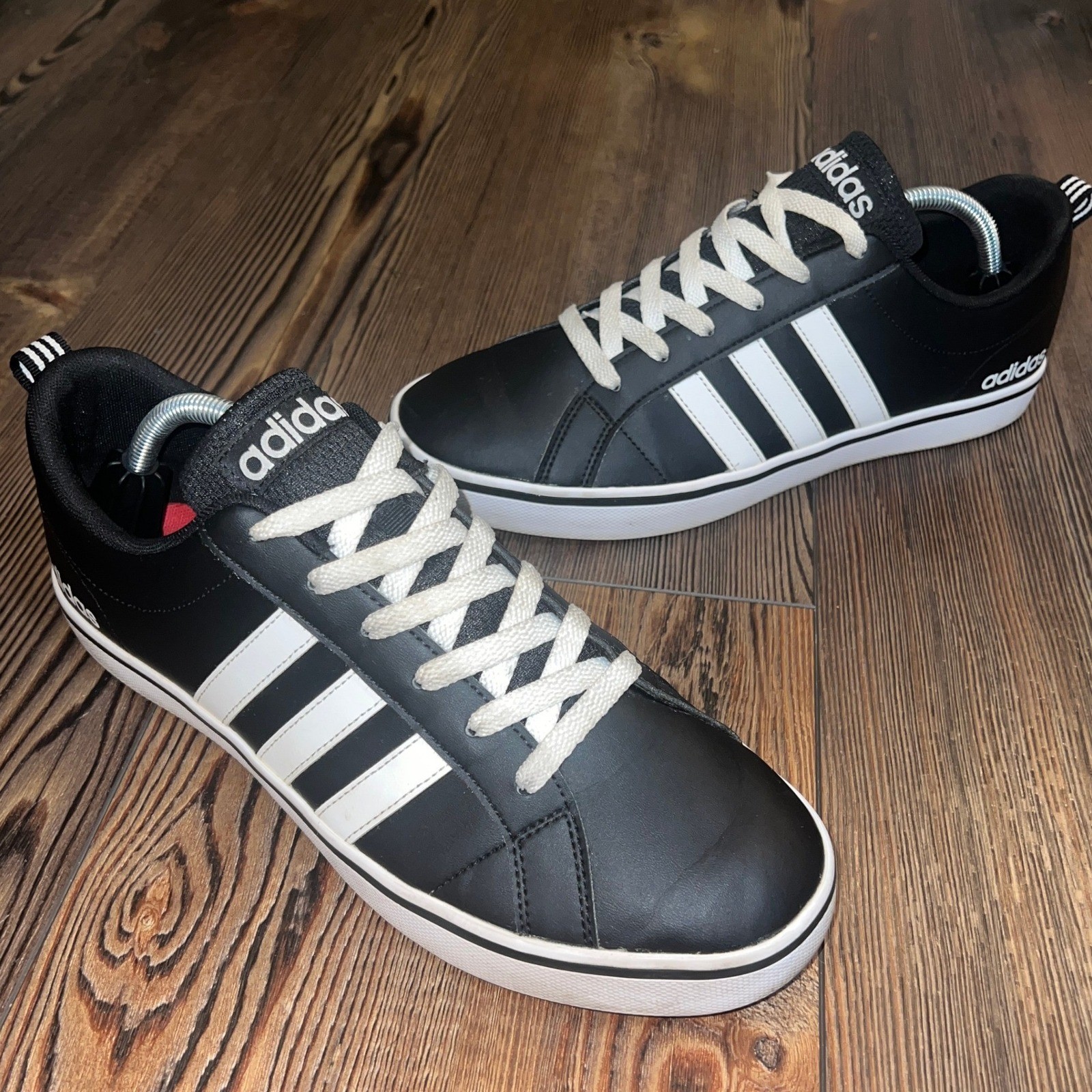 Adidas VS Pace Men’s Black White Red Low Top Sneakers B74494 Size 10