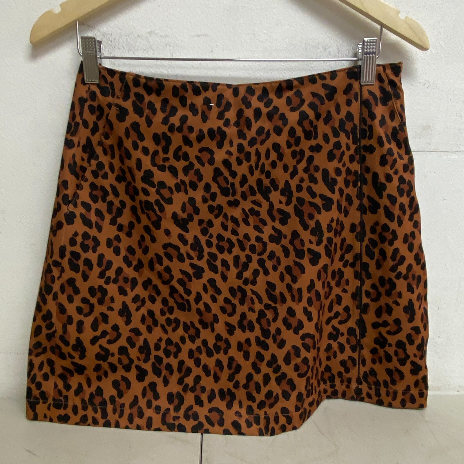 Lady Hagen 17″ Trendy Wrap Skort Classic Leopard Hazel WGH37003 Brand New