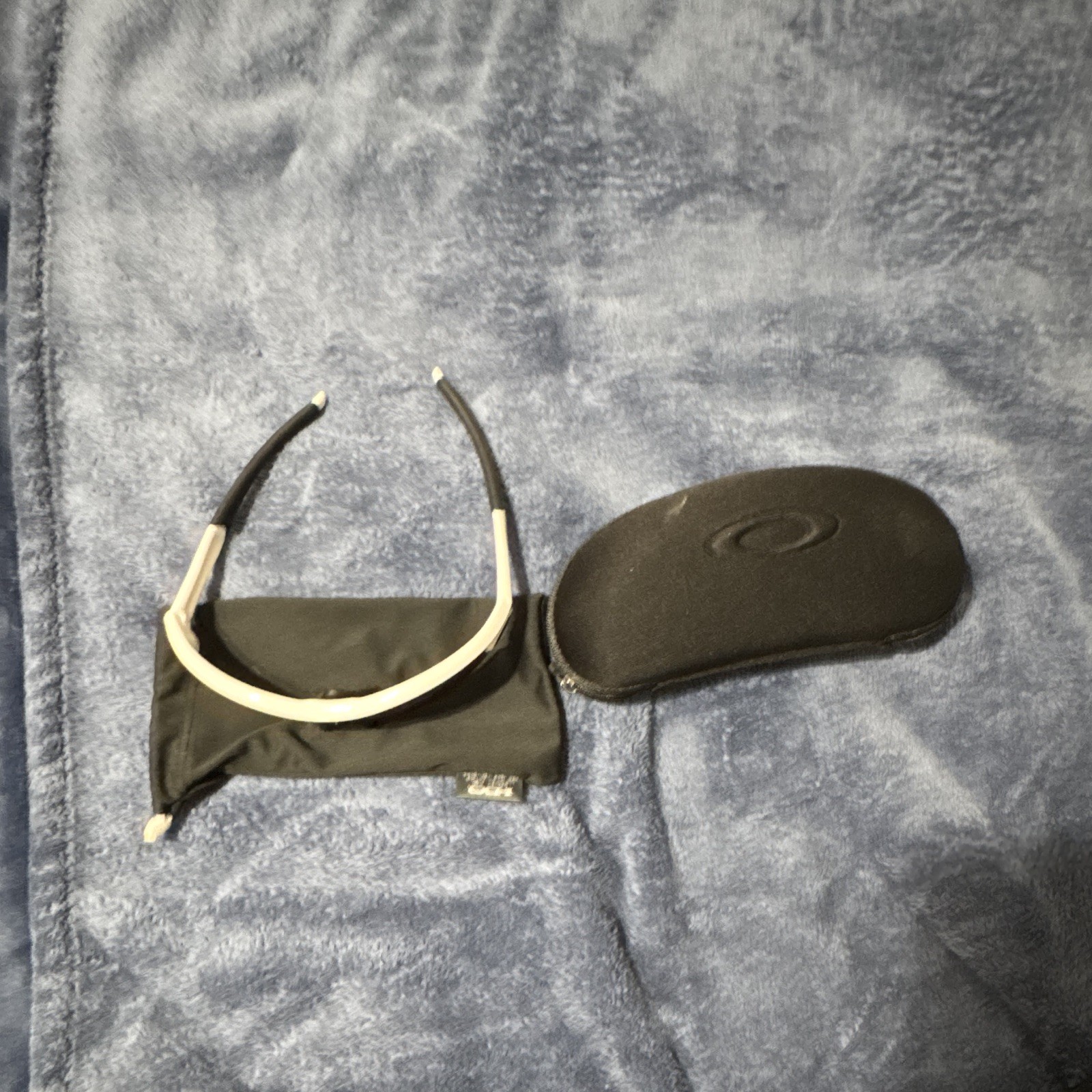 Oakley Men’s Shield Polarized Sunglasses White Frame Gray Lens w/ Case