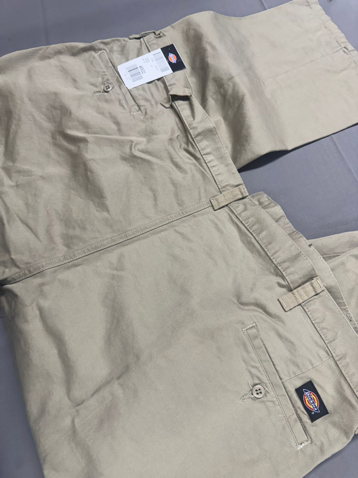Dickies Men’s Loose-fit Cargo Work Pant Style 2321, Khaki