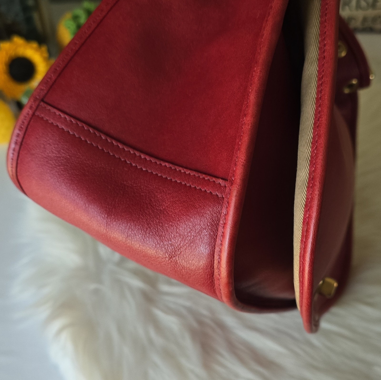 Coach Red Small Crescent Shoulder Bag Turn Lock Gold Hardware Hang Tag