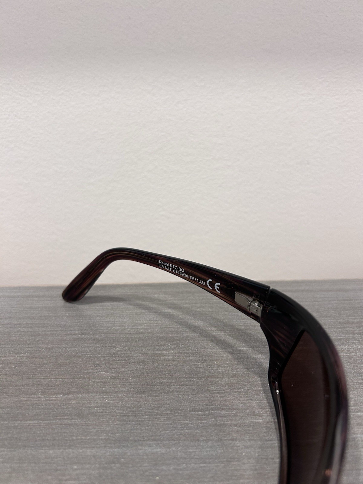 Maui Jim Peahi Sunglasses Full Rim Rectangular Wrap Polarized Lenses Woodgrain