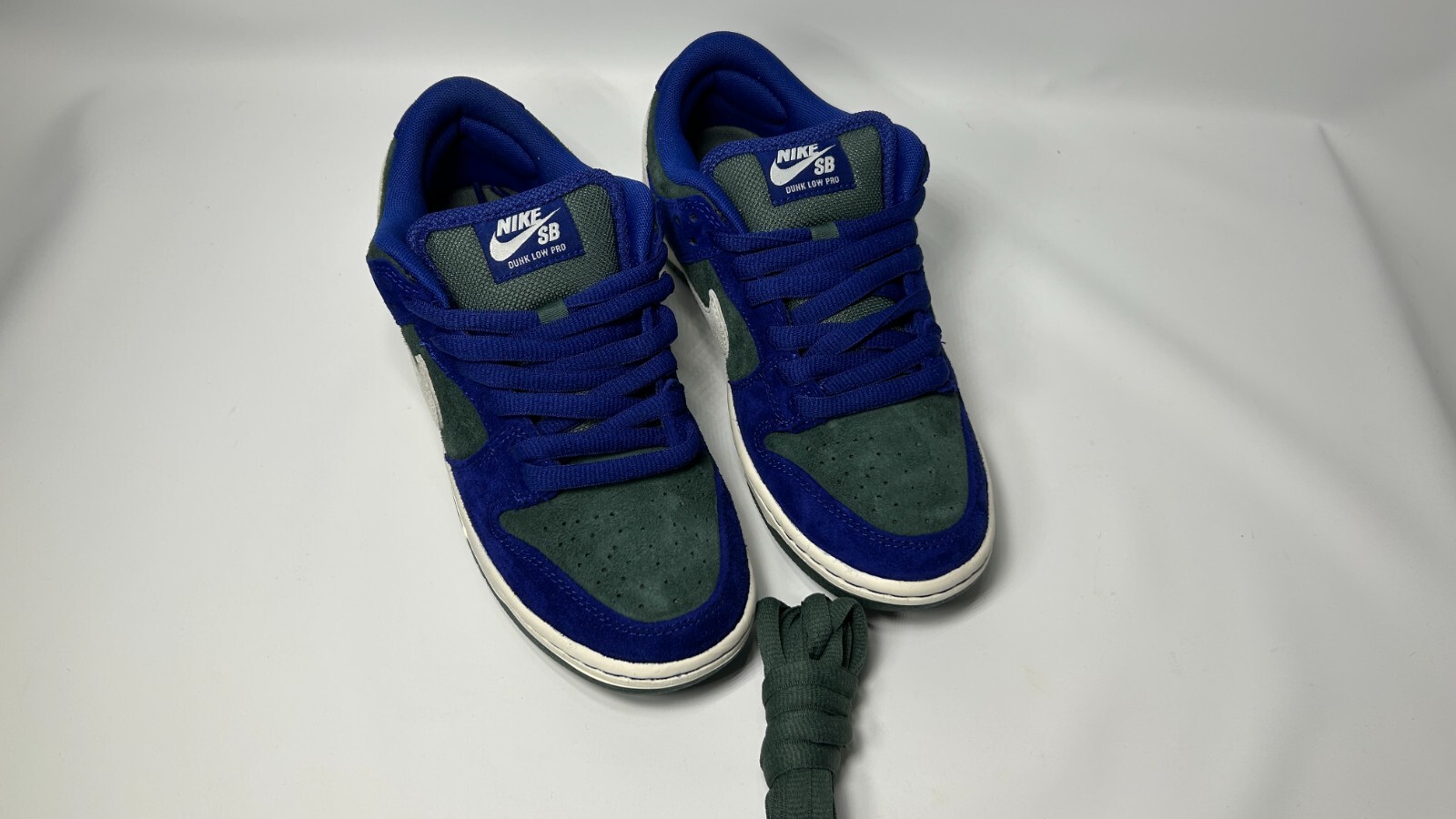 [TARIFF-FREE] Nike SB Dunk Low Royal Blue Mens Size 6 Vintage Green HF3704-400
