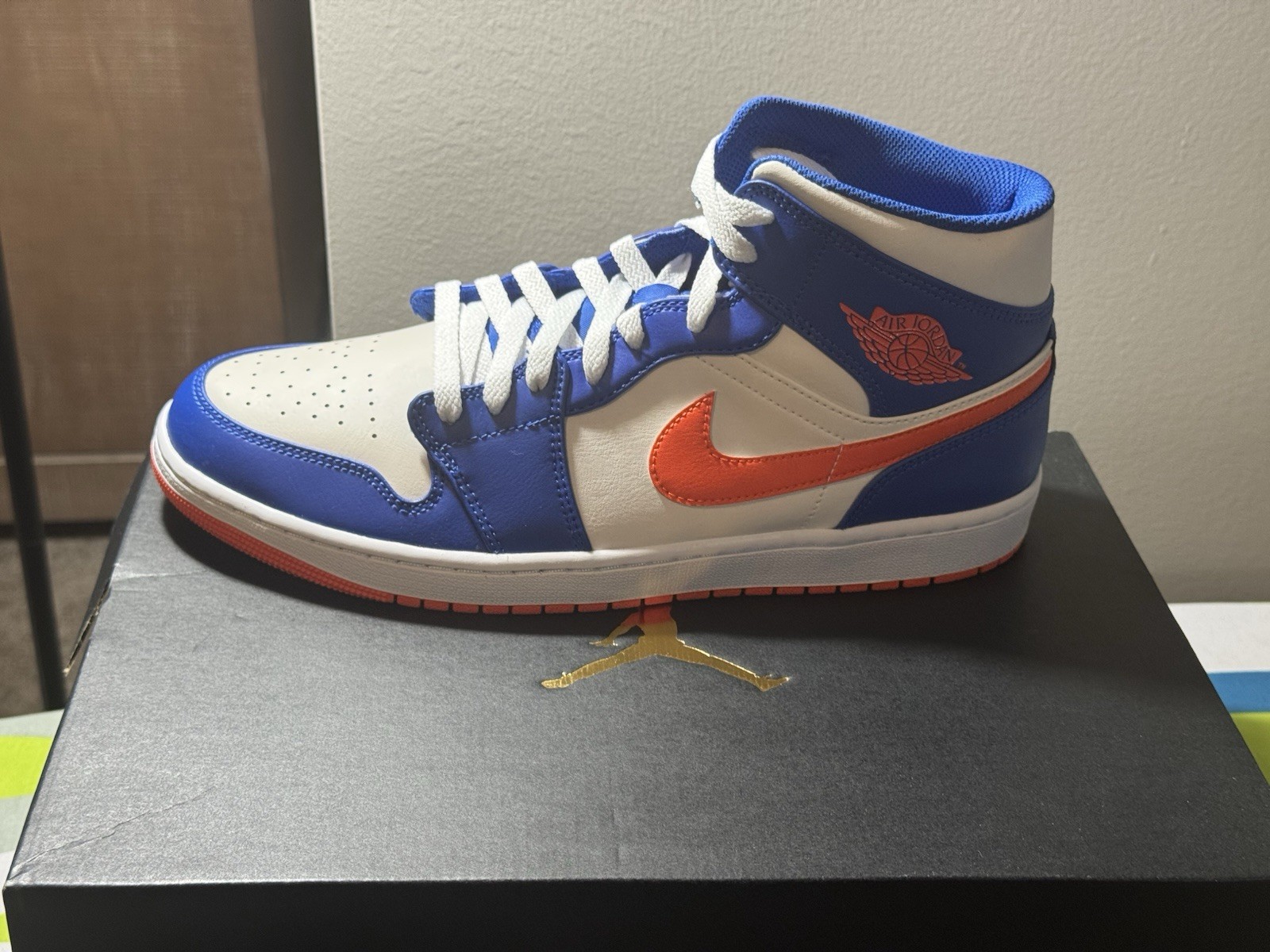 Jordan Air Jordan 1 Mid Mid Top Knicks Game Royal Rush Orange FD1029-400 2023