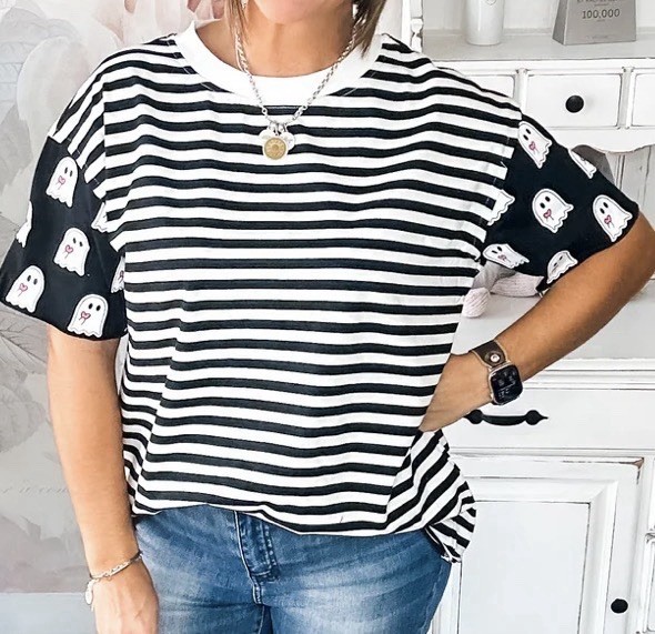 Ampersand Avenue T-Shirt Black White Striped Ghost Print SS Boxy Oversize Medium