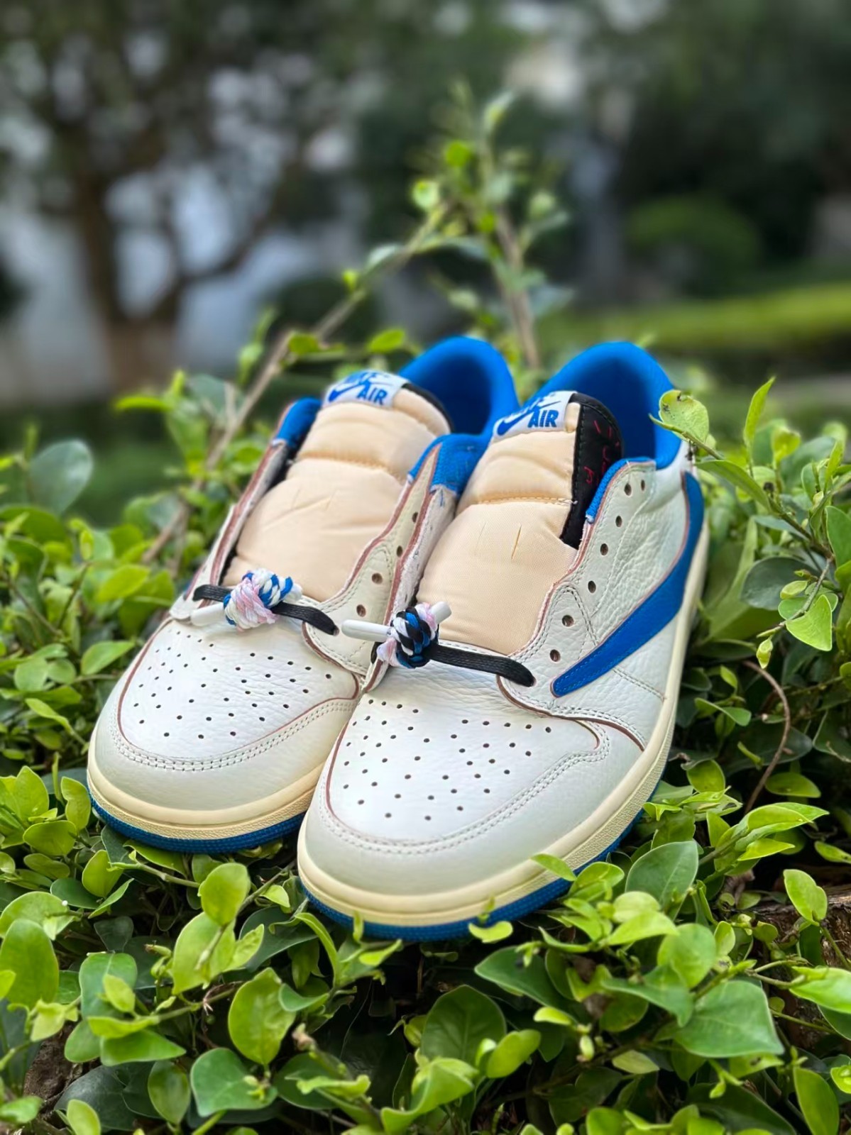 DM7866-104 Fragment Design x Travis Scott x Air Jordan 1 Retro Low Men’s Shoes