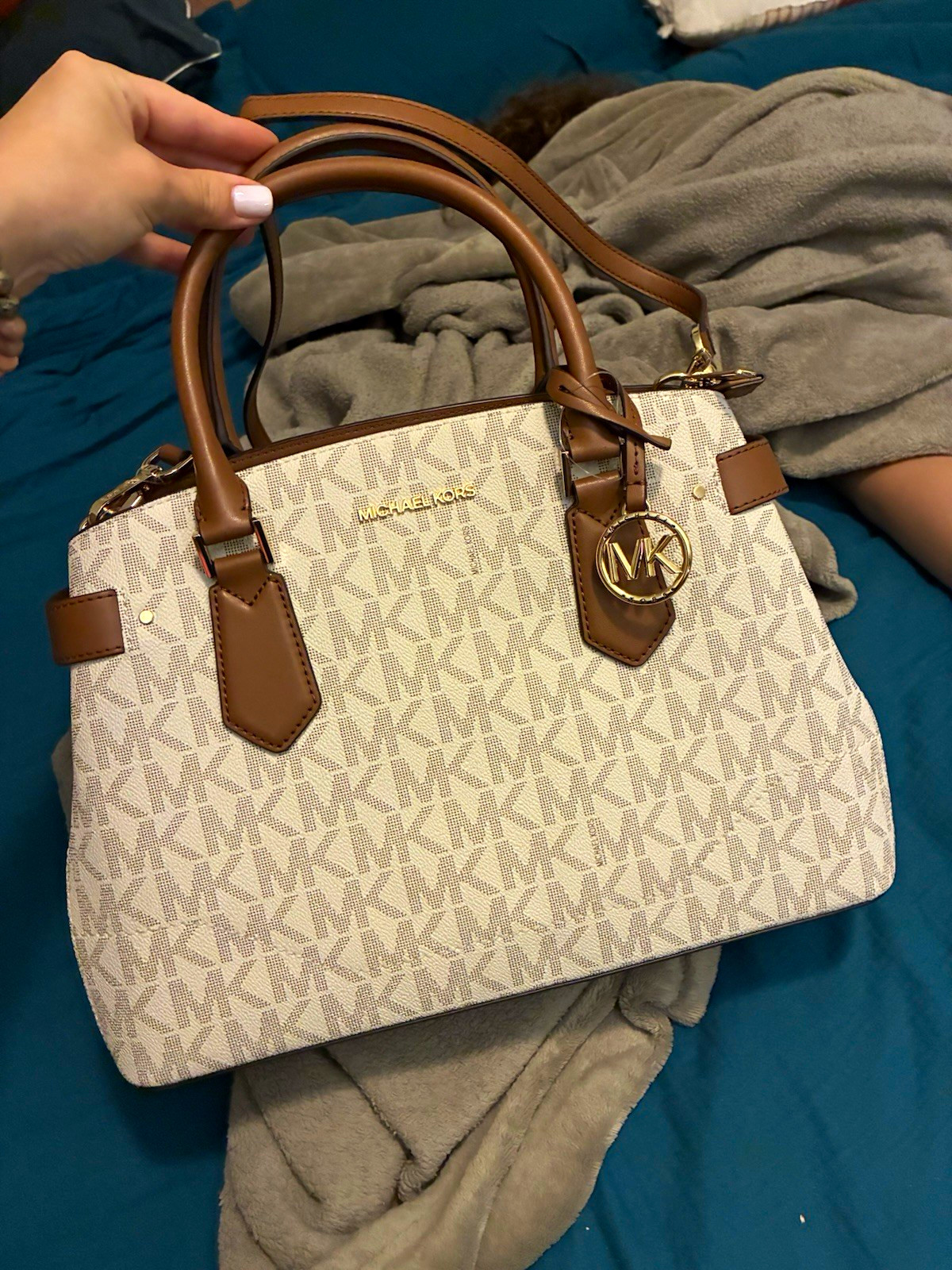 Michael Kors Signature Monogram Satchel Medium Zip Detachable Crossbody Beige