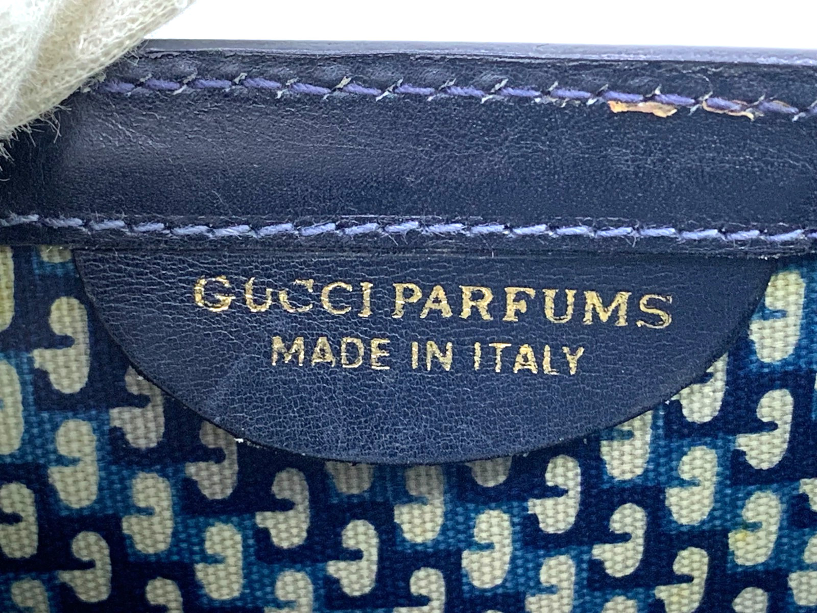 GUCCI VINTAGE Web Stripe Shoulder Bag Suede Leather Navy Classic Authentic